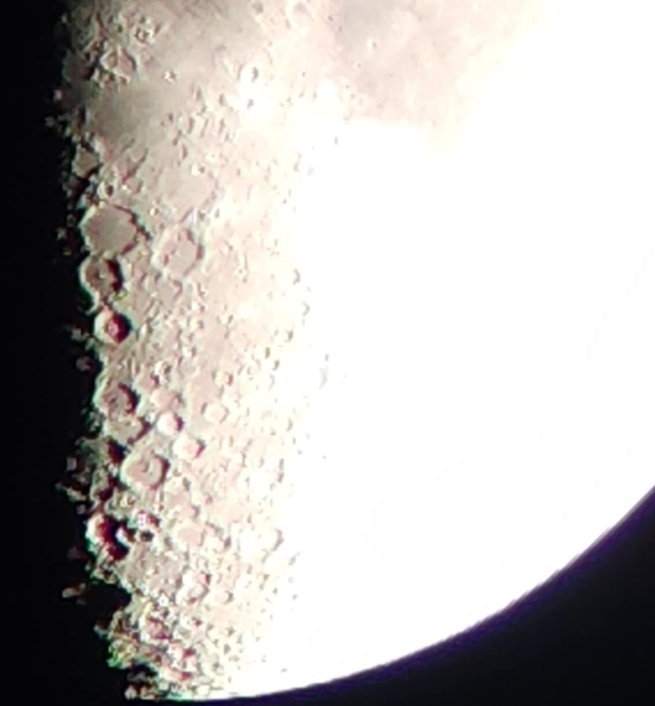 Celestron SkyMaster 25x100 Binoculars - Giant Aperture Binoculars for Deep-Sky Astronomy & Long-Distance Viewing - Multi-Coated Optics - Includes Tripod Adapter & Carrying Case customer photo 2