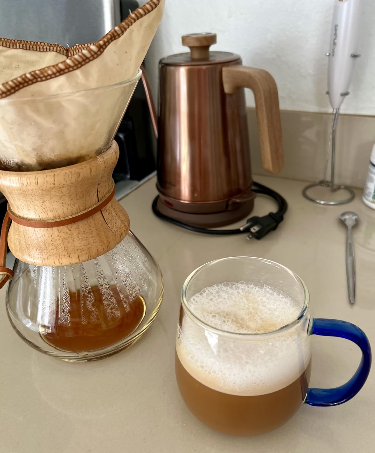 Chemex Pour-Over Glass Coffeemaker - Classic Series - 6-Cup - Exclusive Packaging customer photo 2