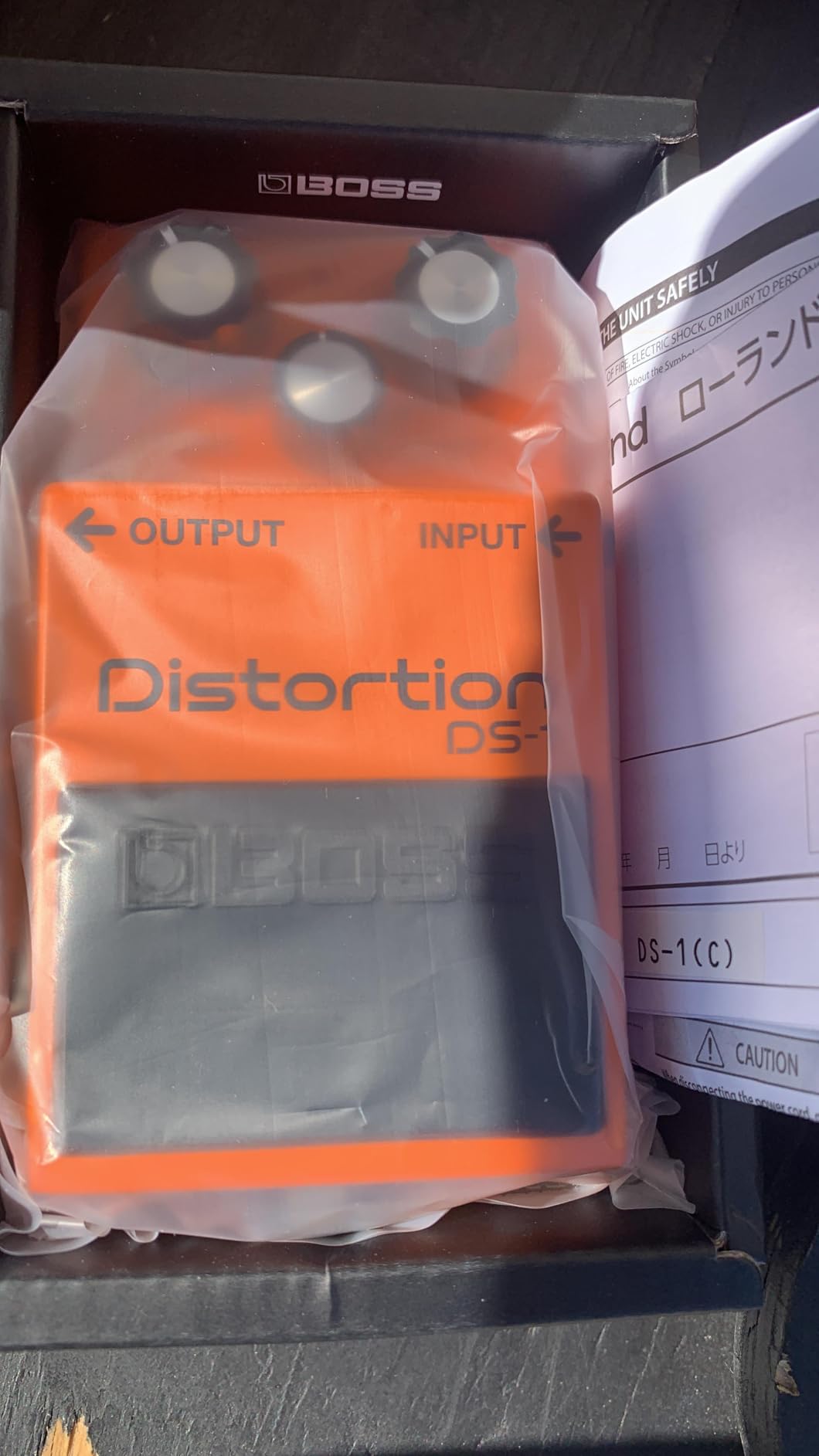 BOSS DS-1 Distortion | Compact Distortion Pedal | The Benchmark in Guitar Distortion | Hard-edged Attack & Smooth Sustain | Wide Tone Range customer photo 1