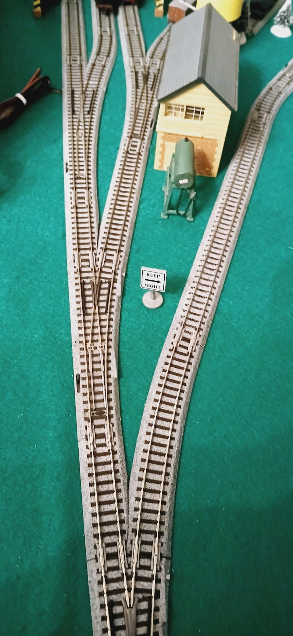 Kato USA Inc. N #4 Remote Right-Hand Turnout KAT20221 N Track customer photo 1