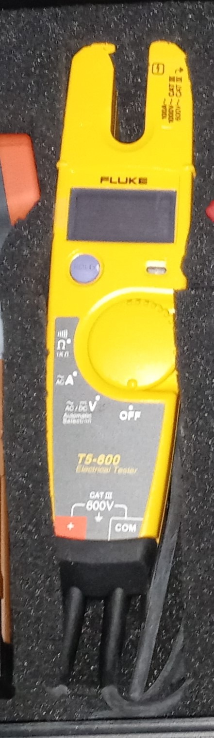 Fluke T5-600 Electrical Voltage, Continuity and Current Tester, Measures AC Current Up to 100 A Without Contact, Automatically Select AC/DC for Tests, Includes Detachable SlimReach Probe Tip customer photo 2