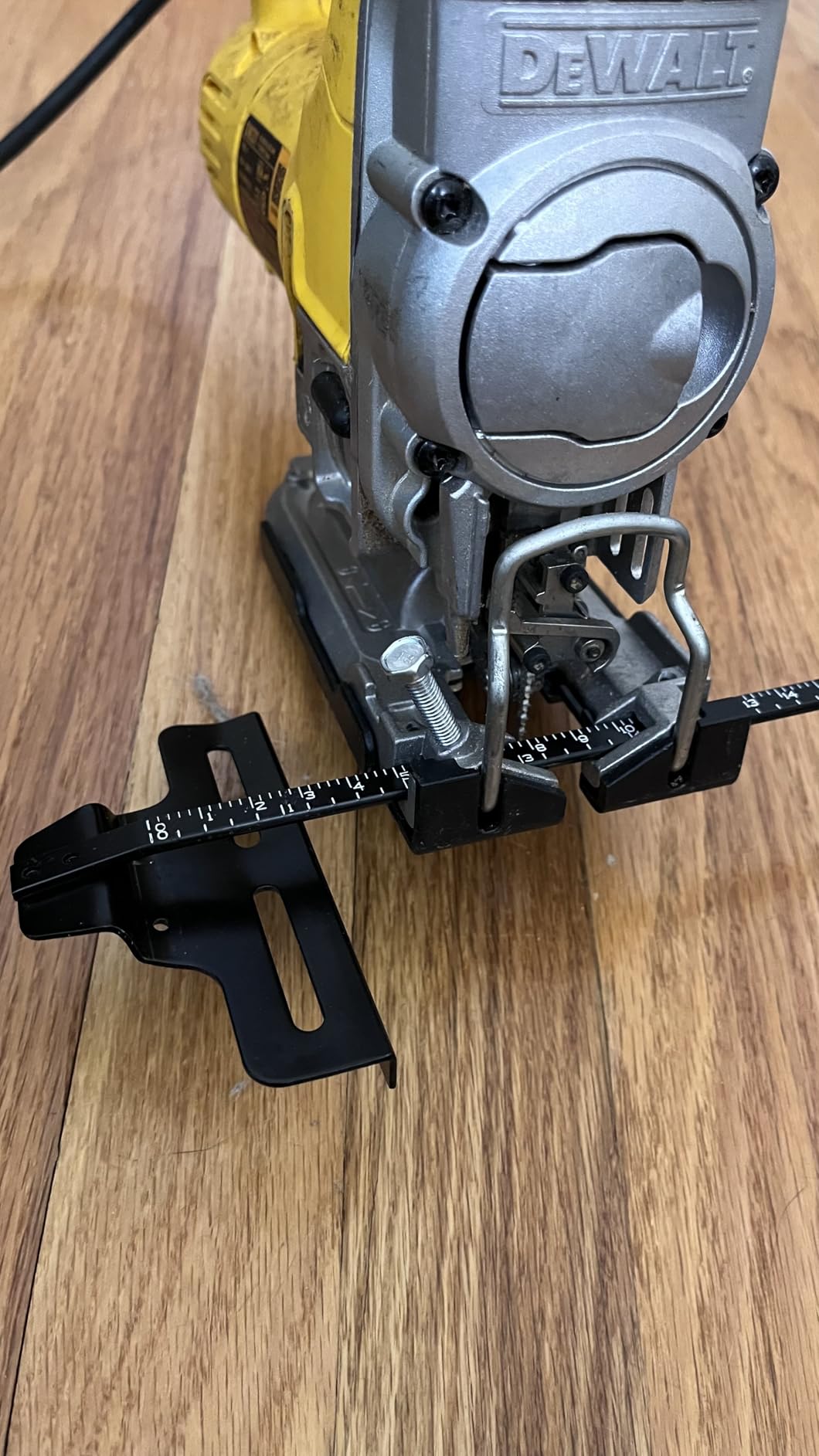 DEWALT Jig Saw, Top Handle, 6.5-Amp, Corded (DW331K) customer photo 1
