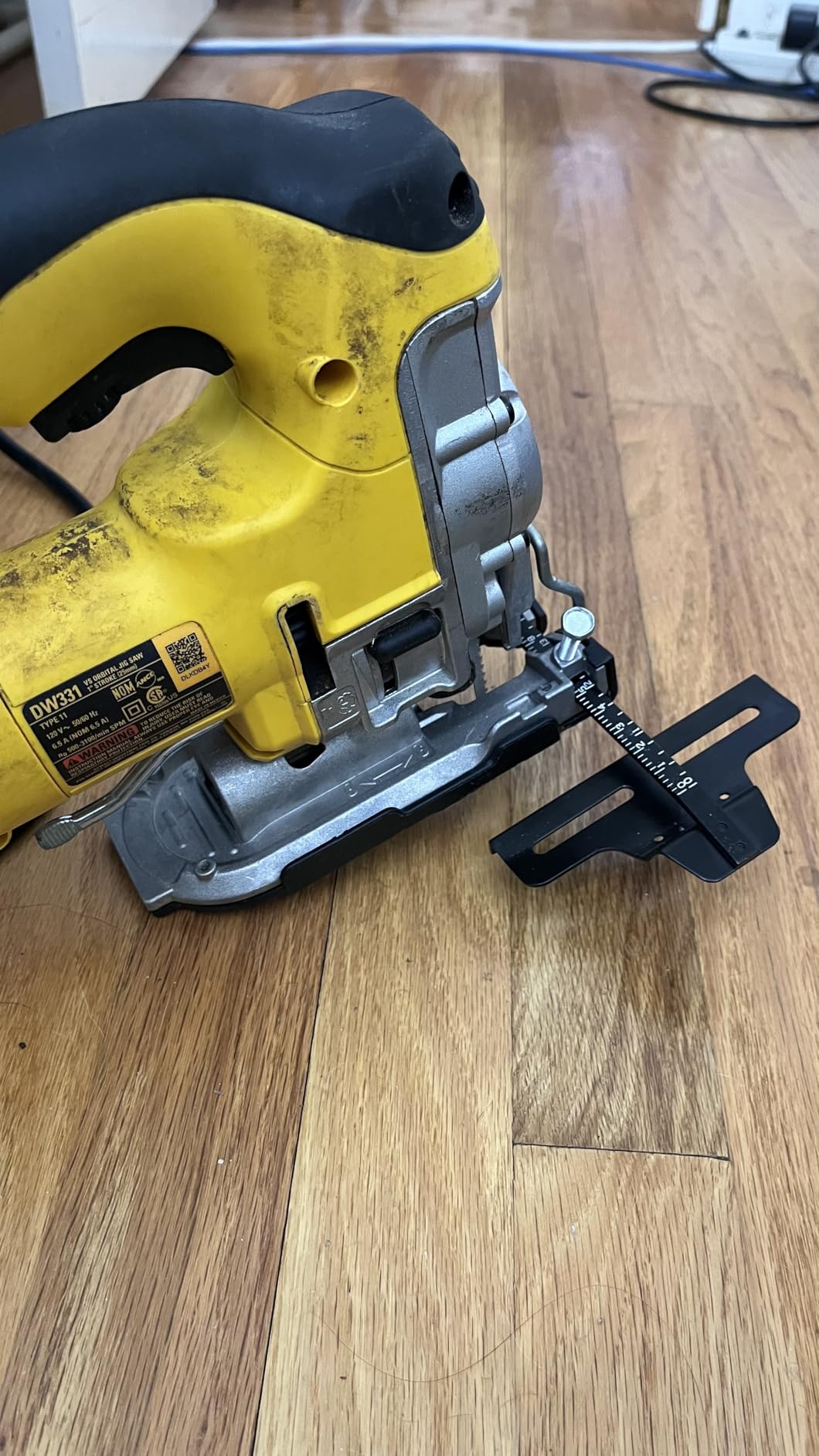 DEWALT Jig Saw, Top Handle, 6.5-Amp, Corded (DW331K) customer photo 2