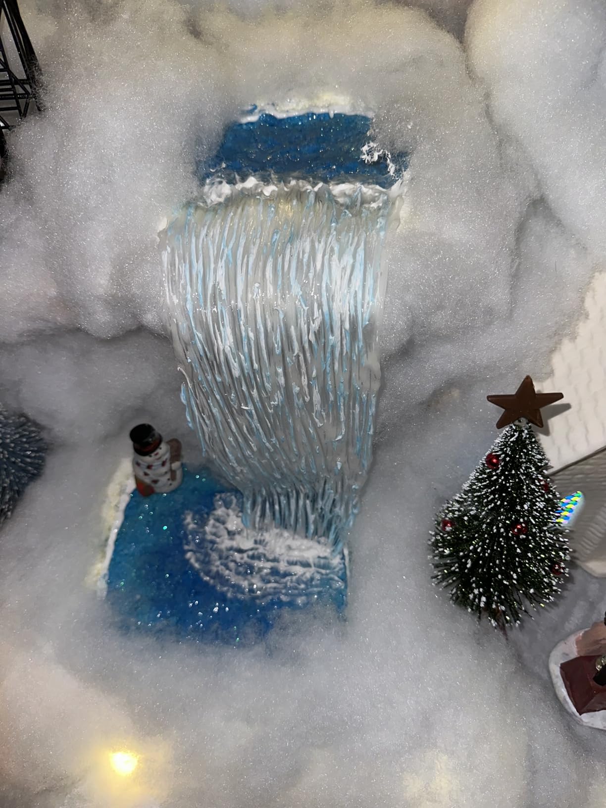 Woodland Scenics Water Effects - 8 oz, Black customer photo 2