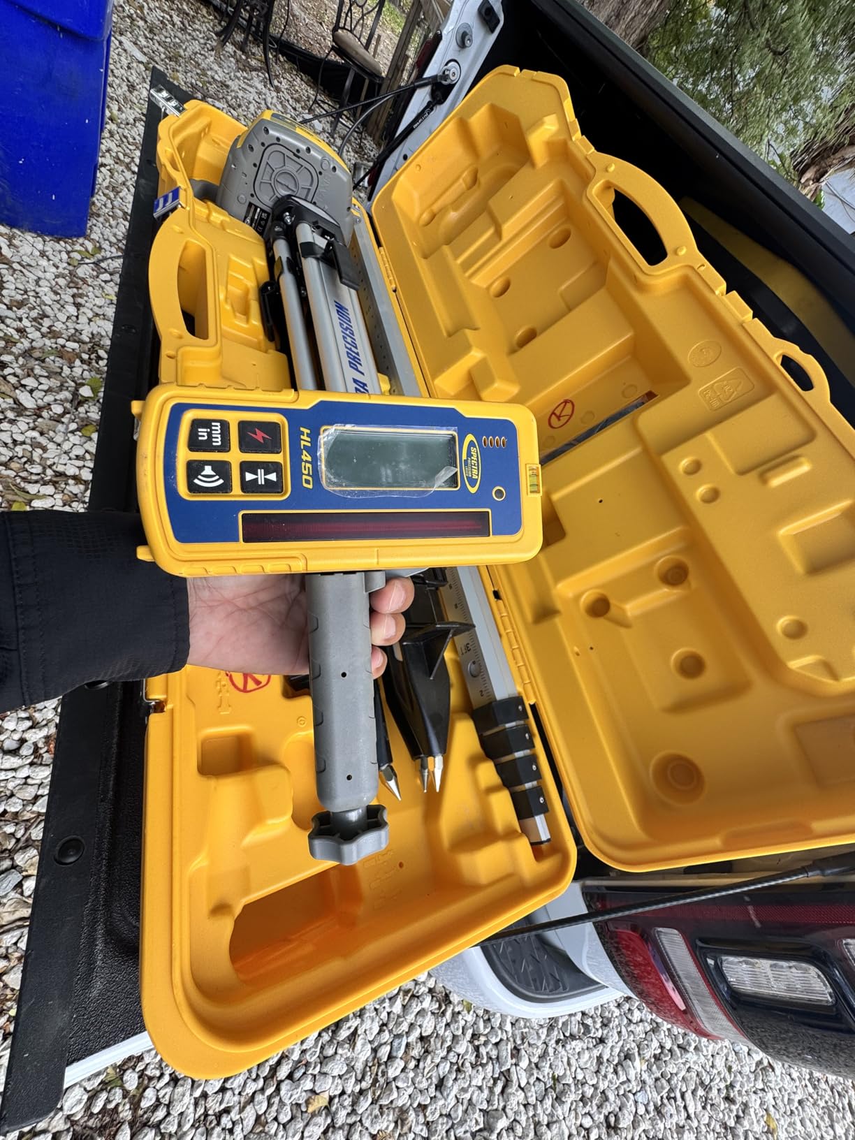 Spectra Precision LL300N-2 Self-Leveling Rotary Laser Kit with Tripod, GR152 Professional - System Case - Grade Rod (Inches) HL450 Receiver & Alkaline Batteries - Rugged IP66 Job-Site Performance customer photo 2