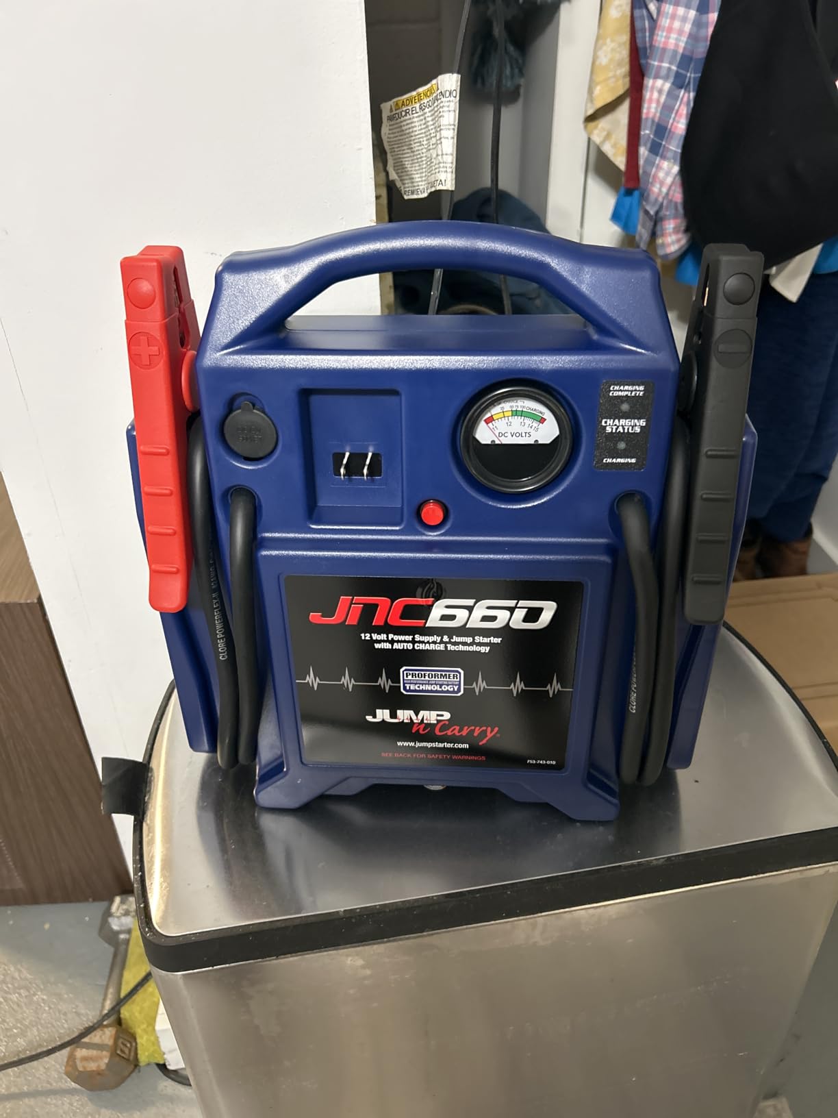 Clore Automotive Jump-N-Carry JNC660 1700 Peak Amp 12 Volt Jump Starter, Blue customer photo 1