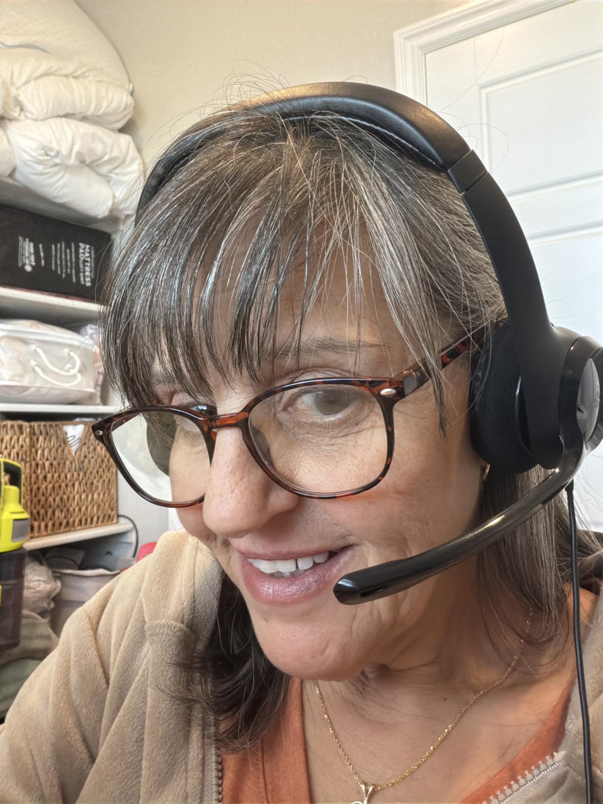 Logitech H390 Wired Headset for PC/Laptop, Stereo Headphones with Noise Cancelling Microphone, USB-A, in-Line Controls, Works with Chromebook - Black customer photo 2