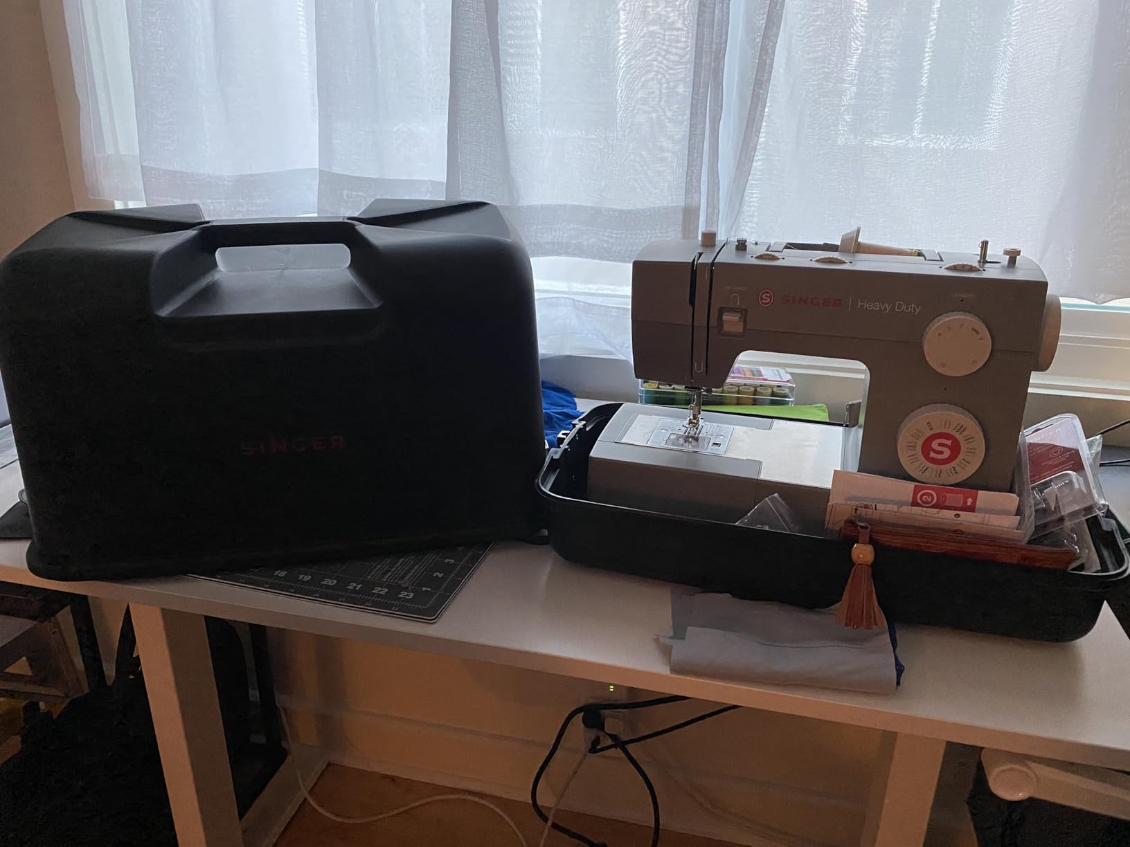 SINGER Universal Hard Carrying Case for Sewing Machine customer photo 2