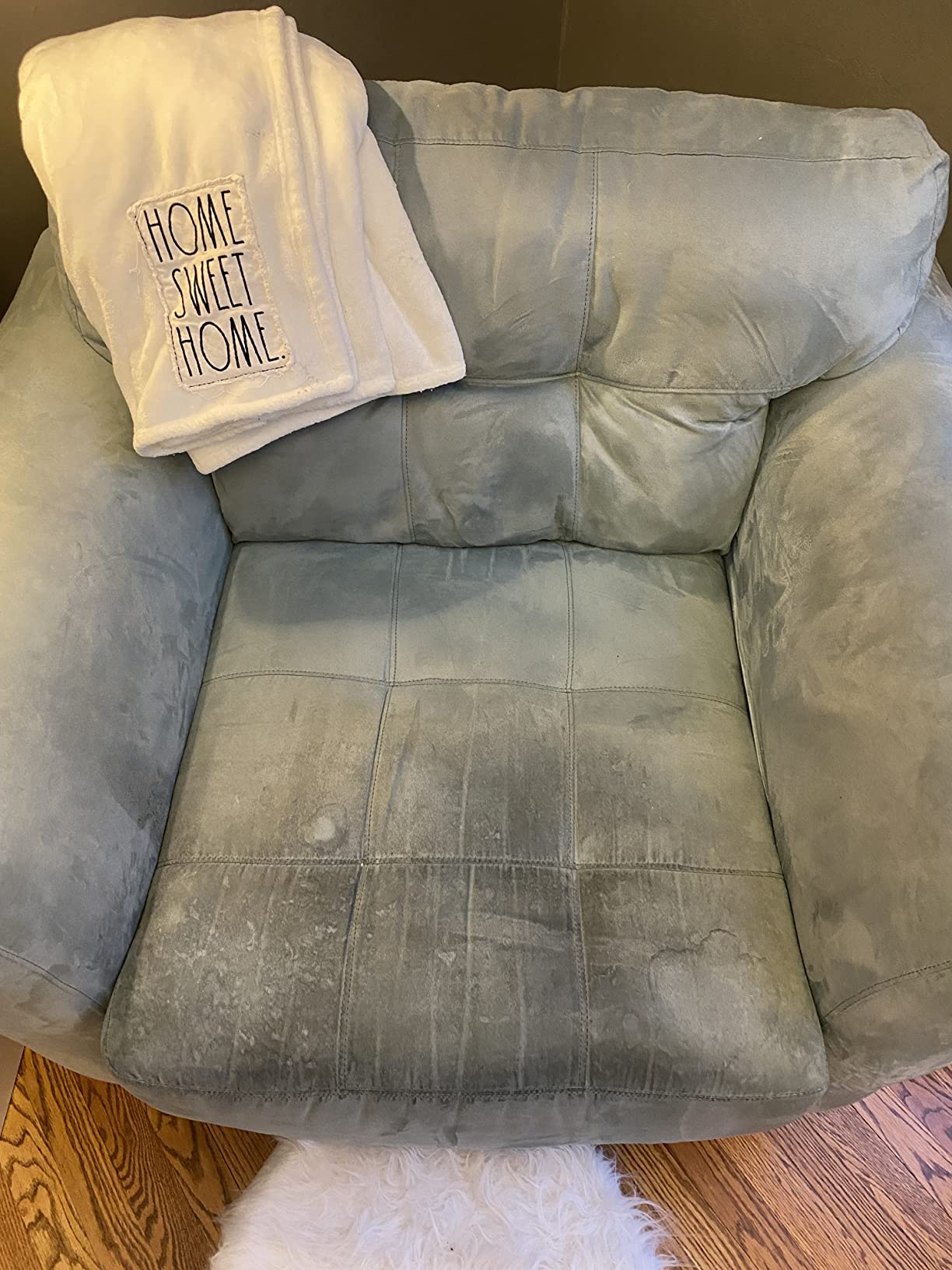 BISSELL Little Green Multi-Purpose Portable Carpet and Upholstery Cleaner, Car and Auto Detailer, with Exclusive Specialty Tools, Green, 1400B customer photo 2