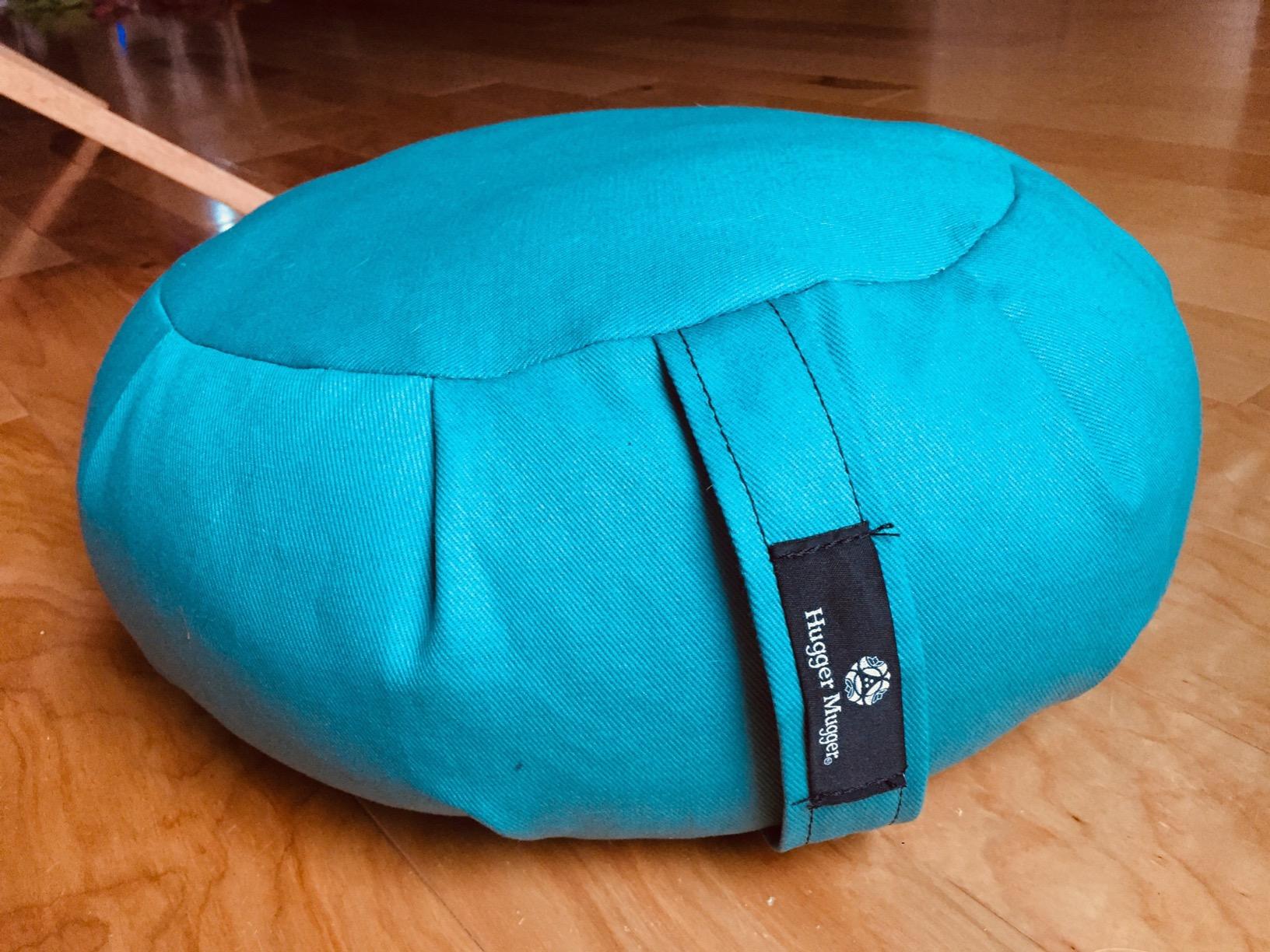Hugger Mugger Zafu Meditation Cushion - Support in Cross-Legged Sitting, Buckwheat Filled, Durable Fabric, Convenient Handle, Handmade in USA customer photo 2