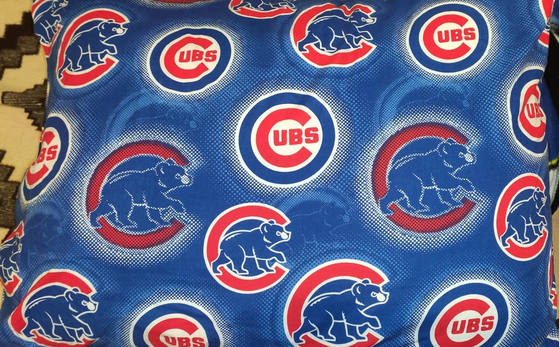 SINGER Professional 5 14T968DC Heavy-Duty Metal Frame Serger Overlock and Accessory Kit with 2-3-4-5 Stitch Capability, Removeable Trim Trap, 1300 Stitches per minute, & Self Adjusting, White customer photo 2