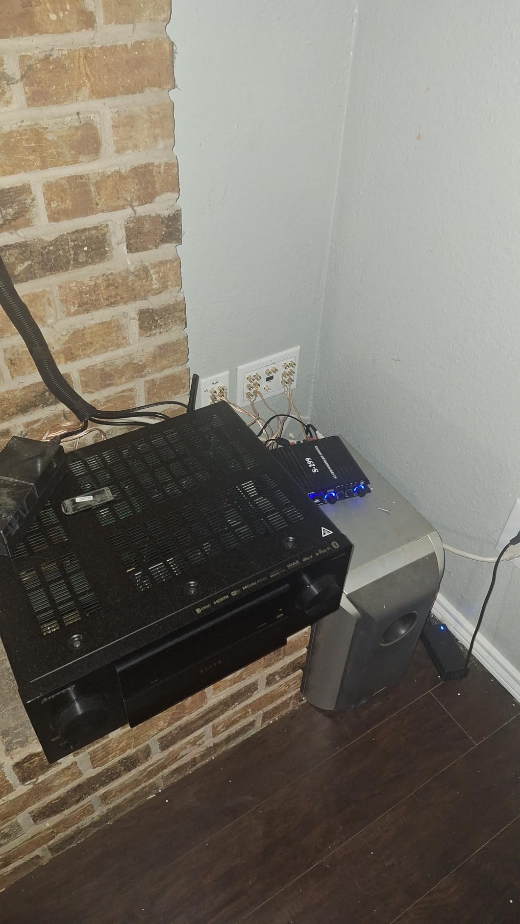 Micca M-8C 2-Way in-Ceiling Round Speaker, 9.4