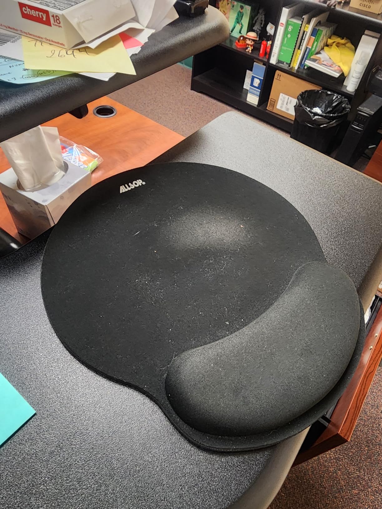 Allsop Mouse Pad Pro Memory Foam Mouse Pad - Black (30203) customer photo 2