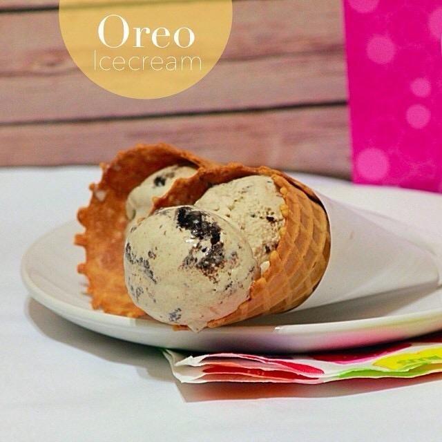 Cuisinart Ice Cream Maker, 1.5 Quart Double Insulated, Sorbet and Frozen Yogurt Maker, Ready in 20 Minutes, ICE-21P1, White customer photo 2