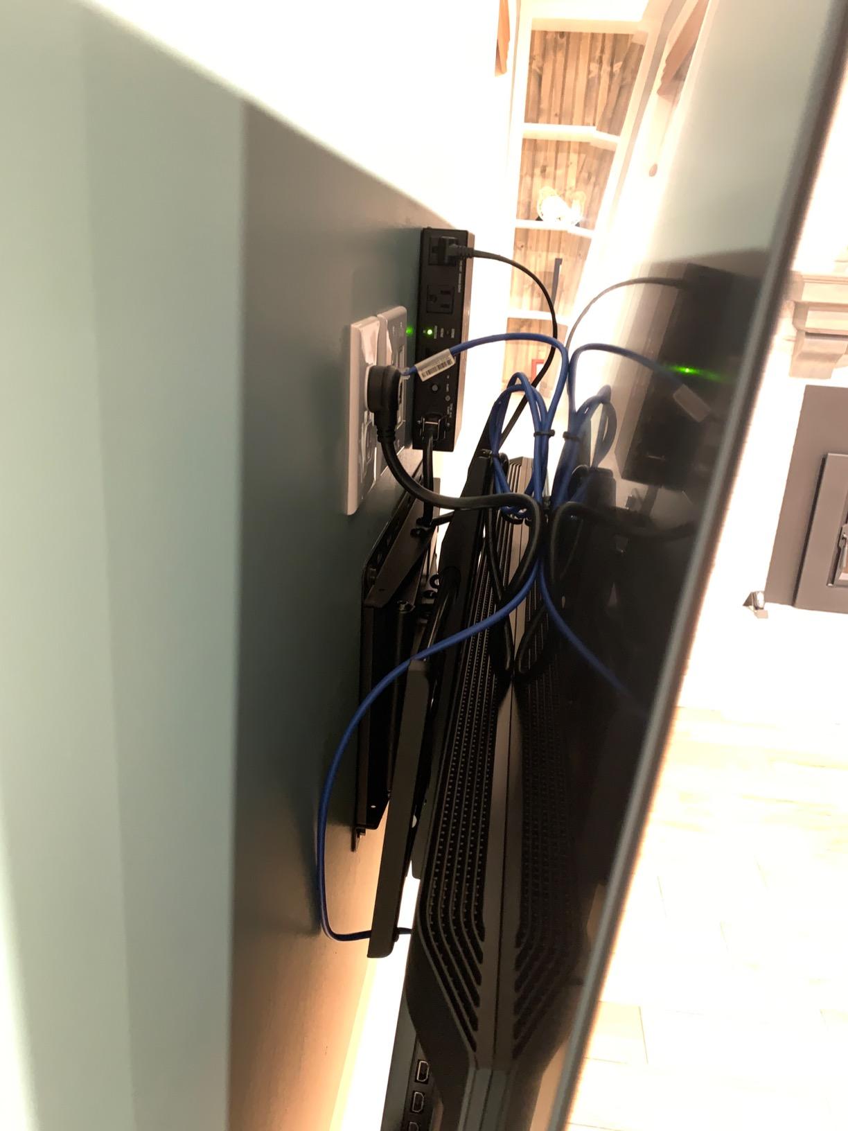 Furman AC-215A Compact Power Conditioner with Auto-Resetting Voltage Protection - Black customer photo 2