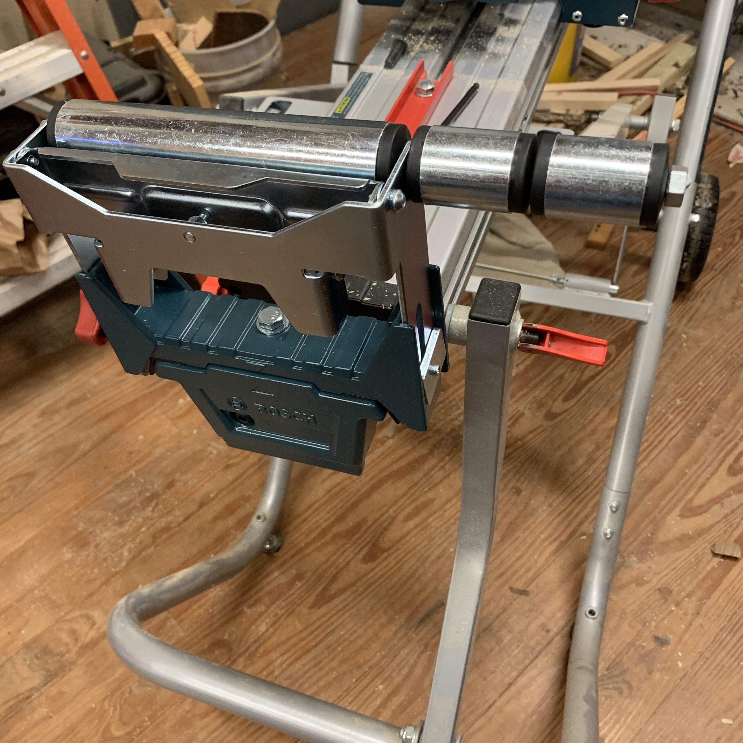Bosch GTA3800 Folding Leg Miter Saw Stand customer photo 2