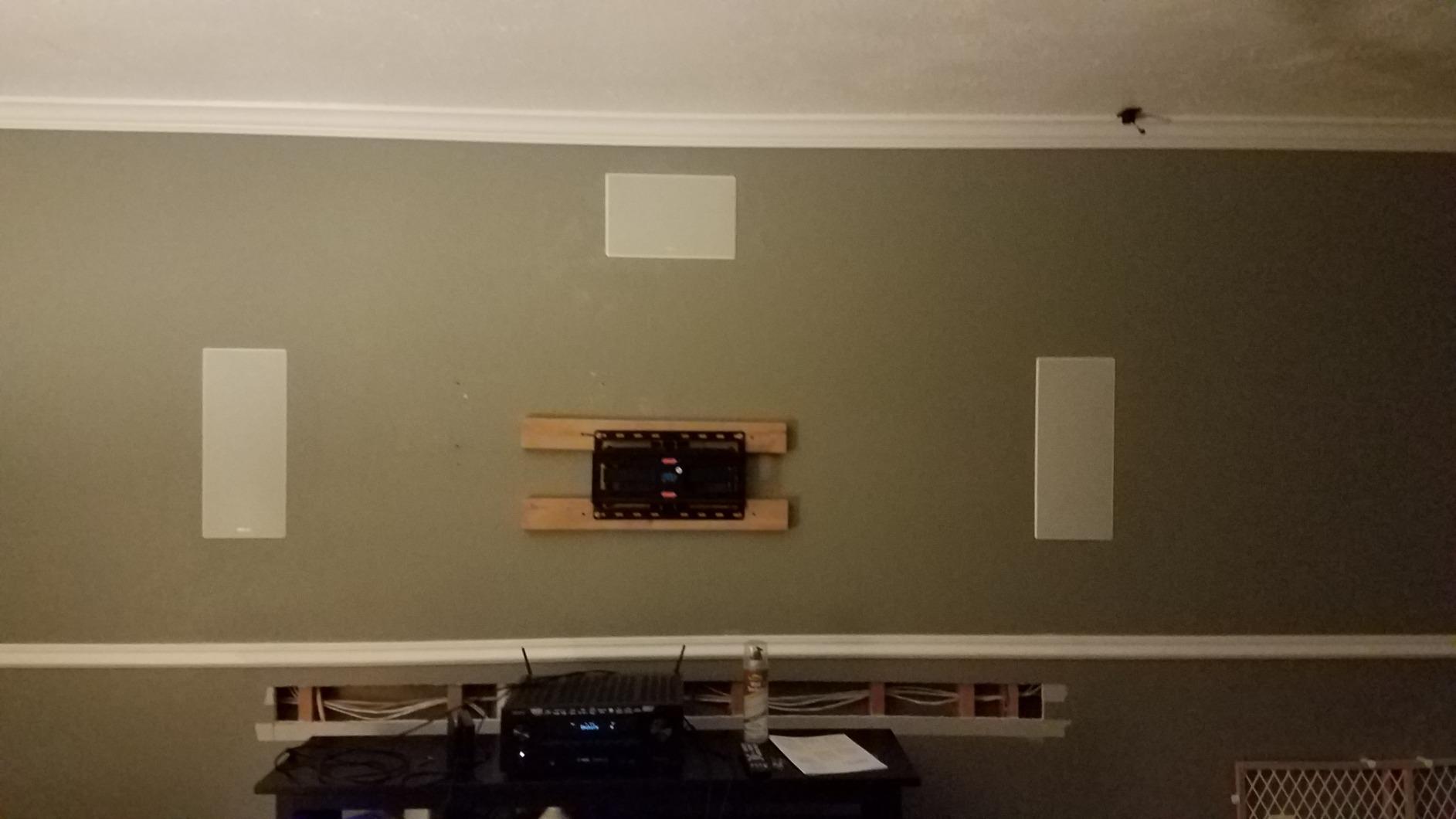 Polk Audio 255c-RT in Wall Speakers (2) 5.25