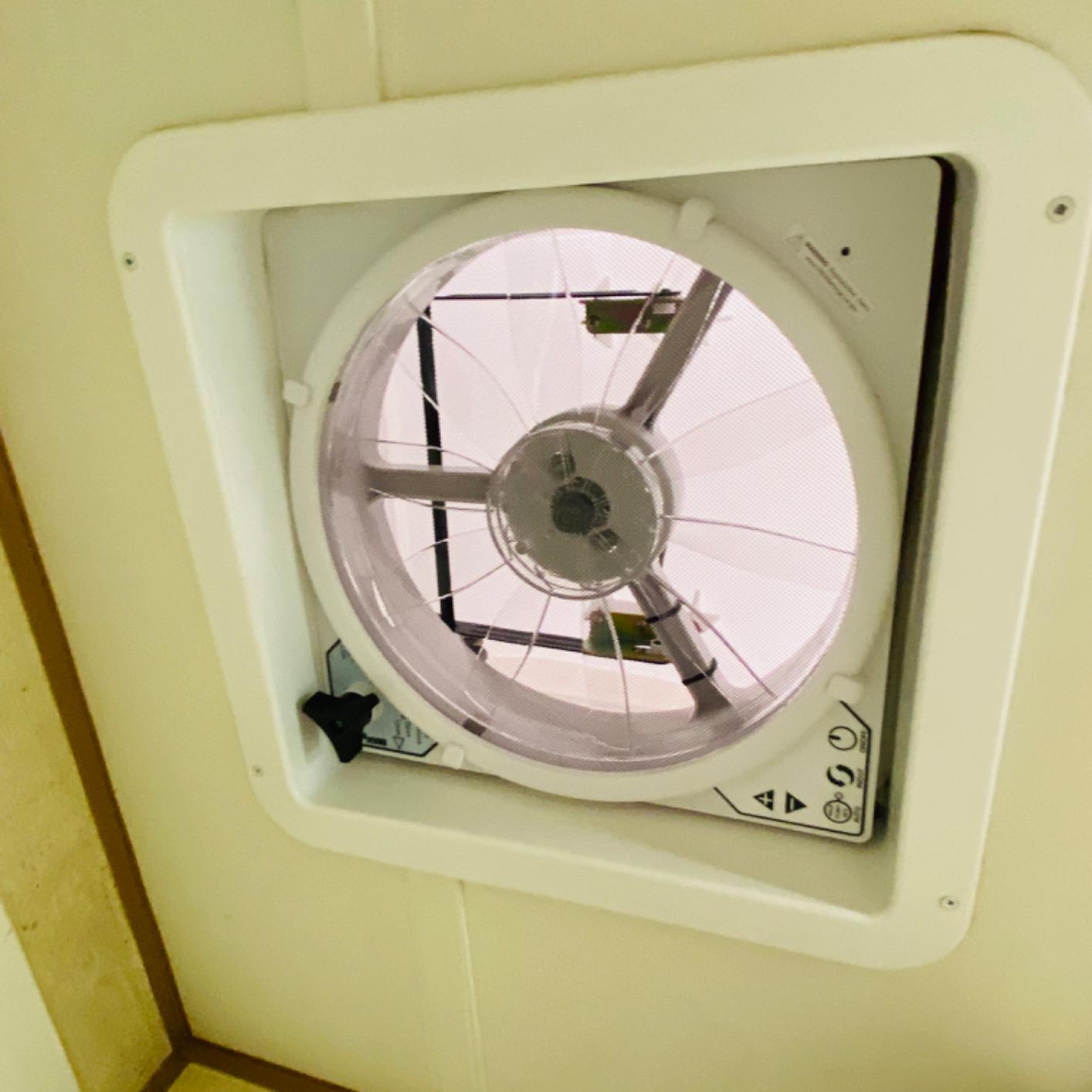 MAXXAIR Maxxfan Plus High Powered 10-Speed RV Intake and Exhaust Fan - Manual or Remote Control Electric Opening, Easy Ceiling Controls, Rain Sensor with Automatic Lid Closure, White (00-04000K) customer photo 2