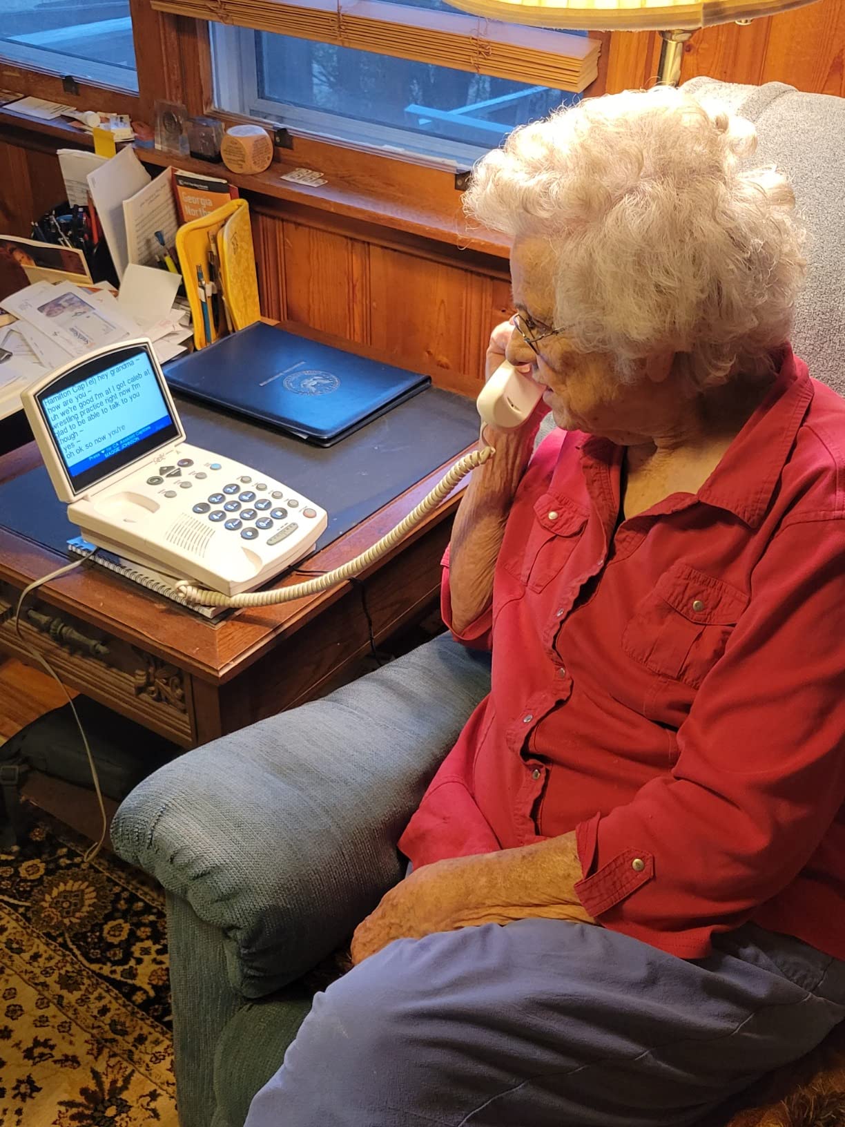 Hamilton CapTel 840i Captioned Telephone, Hearing Impaired Phones, Auto/Assisted Captions & Volume Control up to 40dB, Conventional Button Menu Navigation, Wi-Fi, Answering Machine & Speakerphone customer photo 2