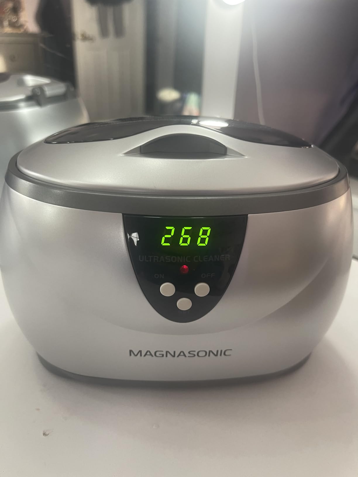 Magnasonic Ultrasonic Cleaner - 20oz Stainless Steel Tank, Digital Timer, 5 Cleaning Modes, Ultrasonic Jewelry Cleaner for All Jewelry, Eyeglasses, Watches, Dentures, Retainers & More customer photo 1