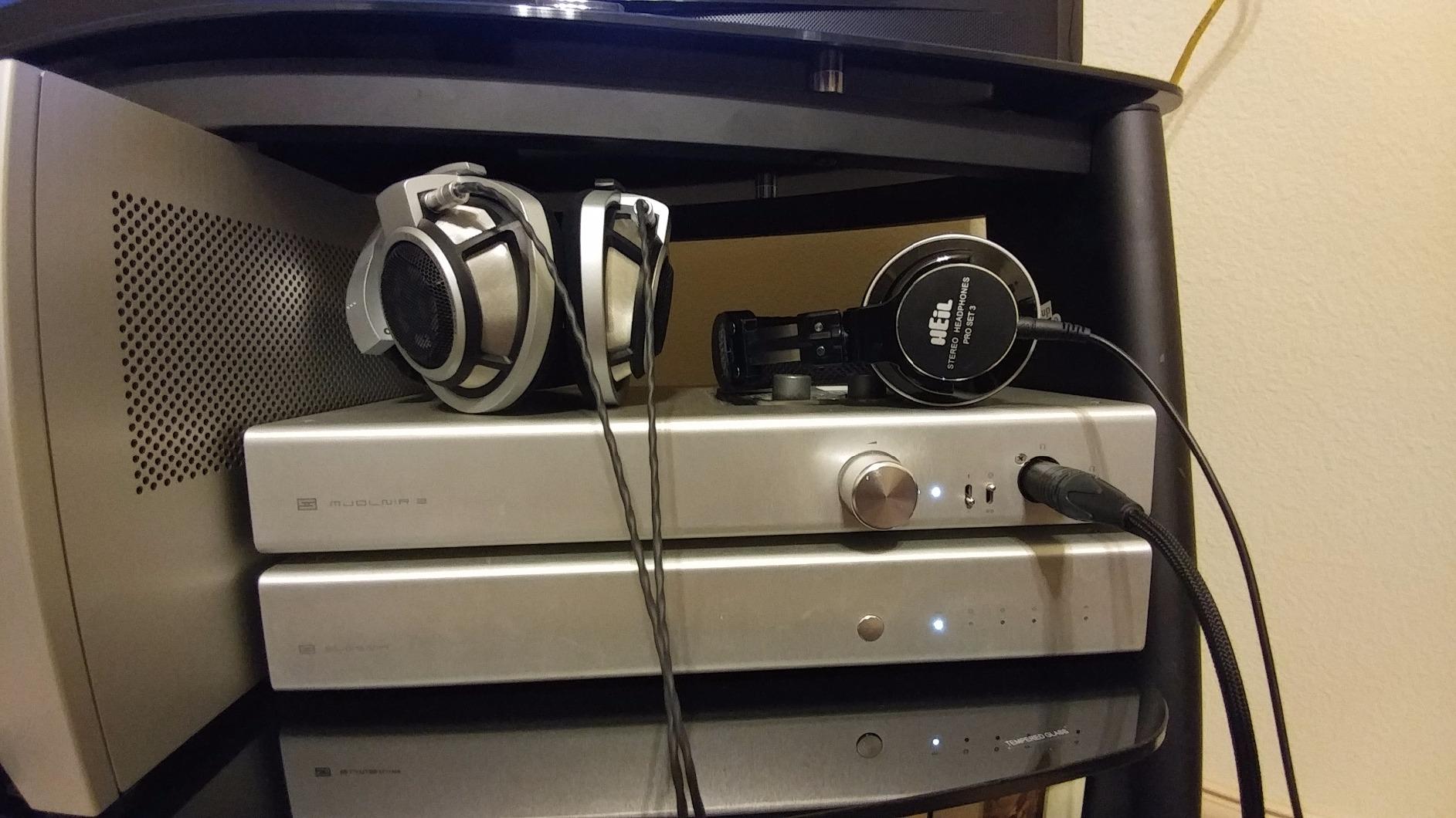 Heil Sound Pro Set 3 Studio Headphones with Closed Back. High Impedance and Deep Bass Headphones Perfect for Studio Audio, Podcast Audio, Live Sound Audio, and Broadcast customer photo 1