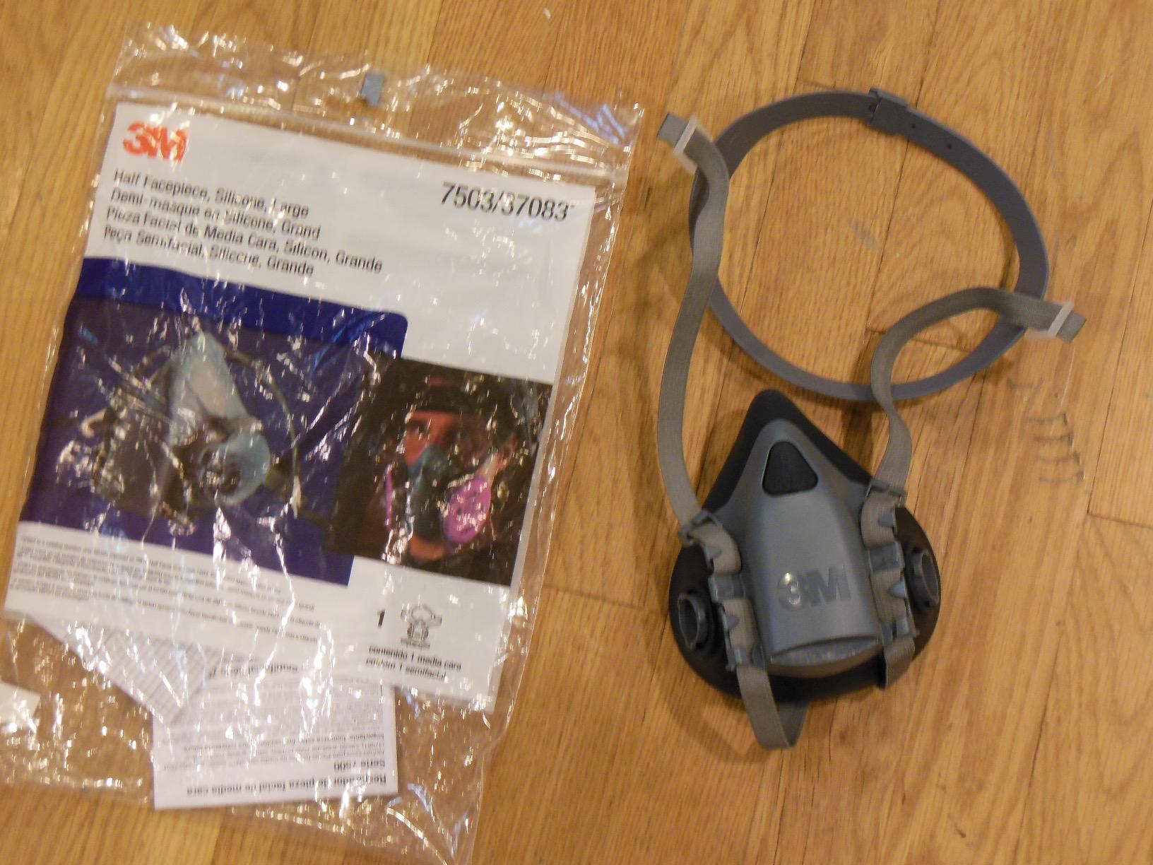 3M Reusable Respirator Half Facepiece 7502, NIOSH, 3M Cool Flow Valve, Dual Airline Supplied Air Compatible, Integrated Dropdown Suspension, Bayonet Connections, For Chemical Handling, Painting, Med customer photo 1