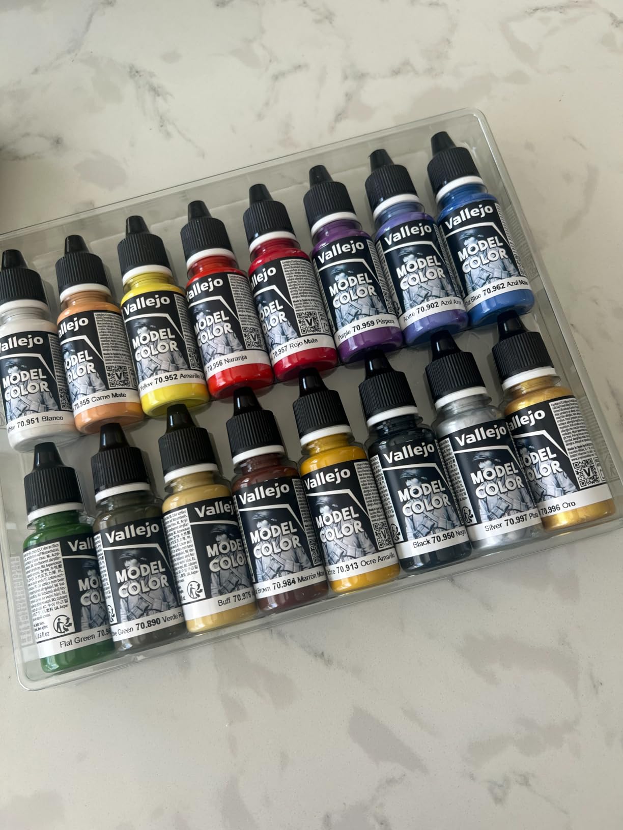 Vallejo Basic Colors USA Acrylic Paint Set customer photo 1