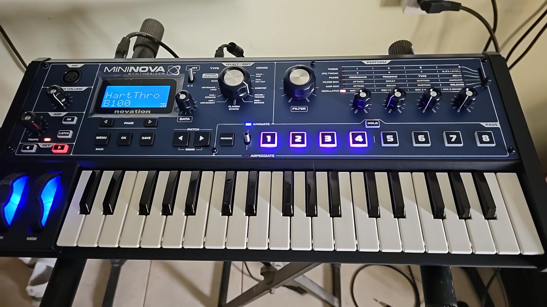 Novation MiniNova Analogue Modelling Compact 37 Mini-key Synth with Vocoding customer photo 1