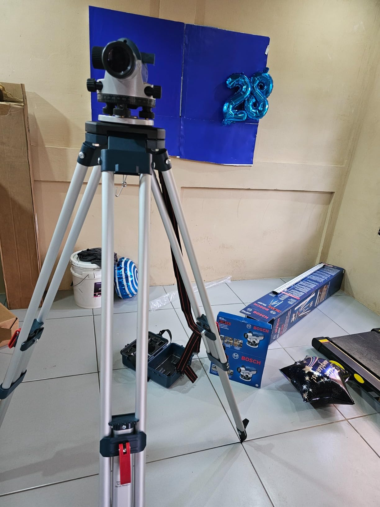 BOSCH GOL 32 32X Automatic Optical Level, Includes Plumb Bob, Tool Kit, & Carrying Case customer photo 2