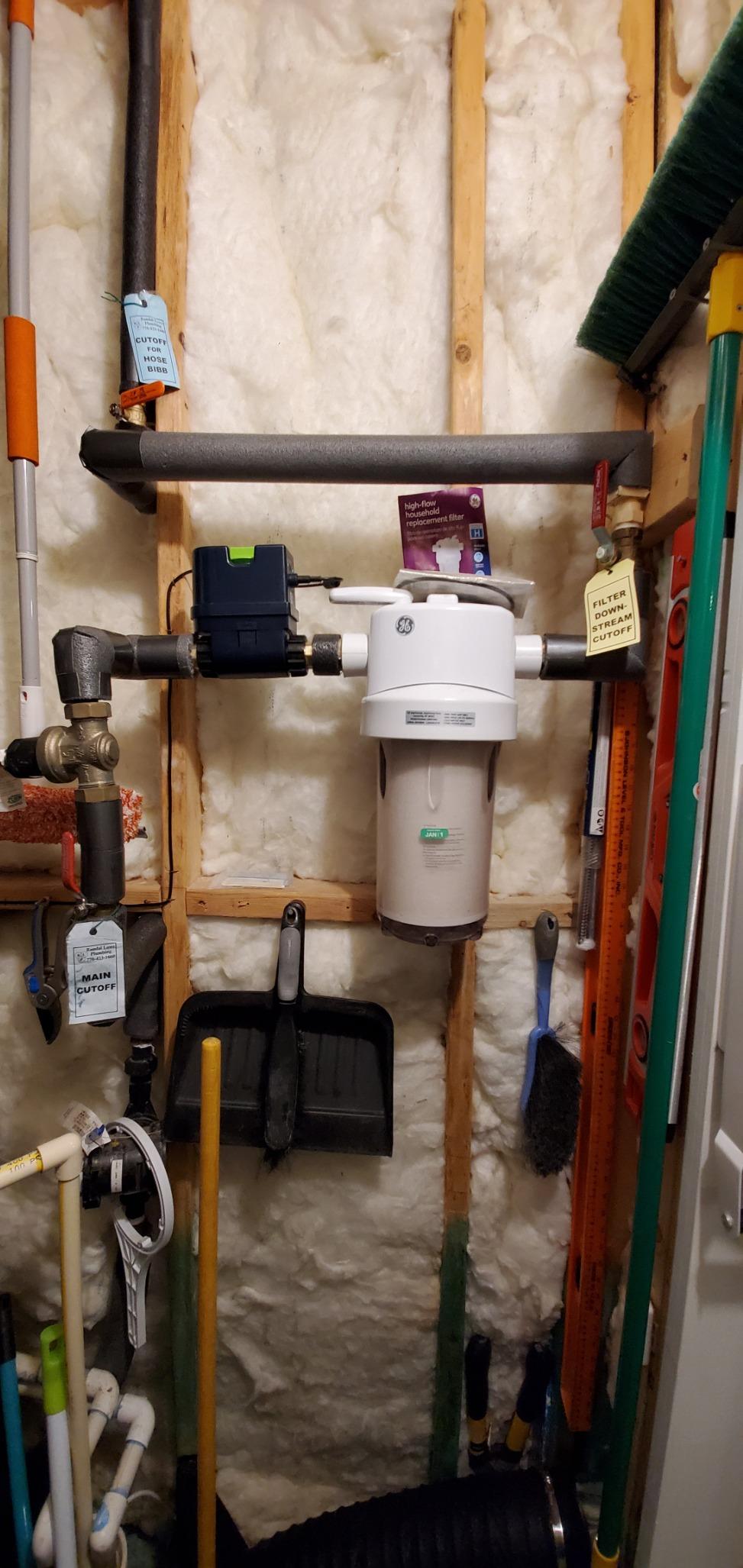 Moen Flo Smart Water Monitor and Automatic Shutoff Sensor, Wi-Fi Water Leak Detector for 3/4-Inch Diameter Pipe, 900-001 customer photo 2