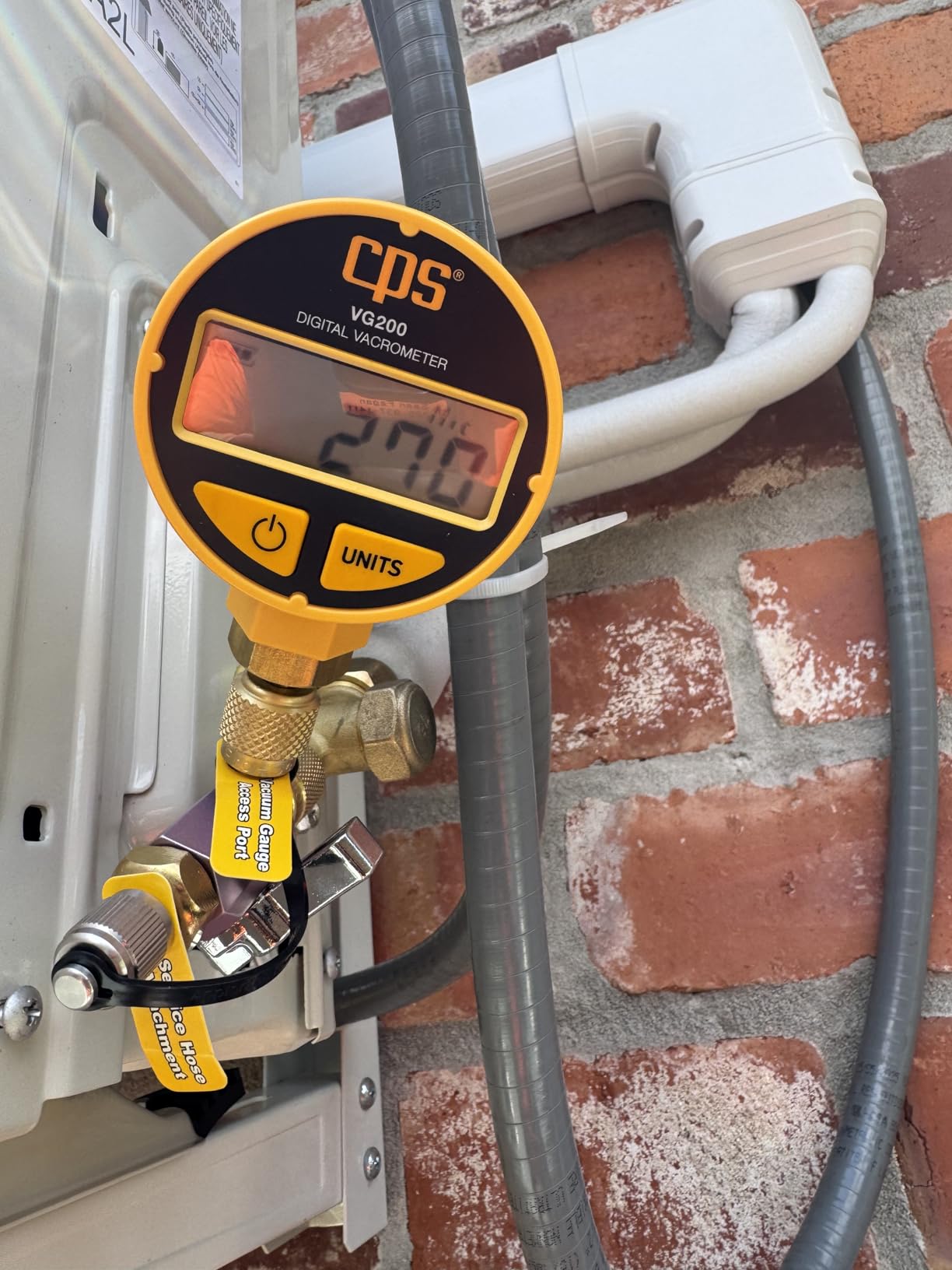 CPS VG200 Portable Digital Vacuum Gauge, LCD, Atmospheric to 0 microns customer photo 1