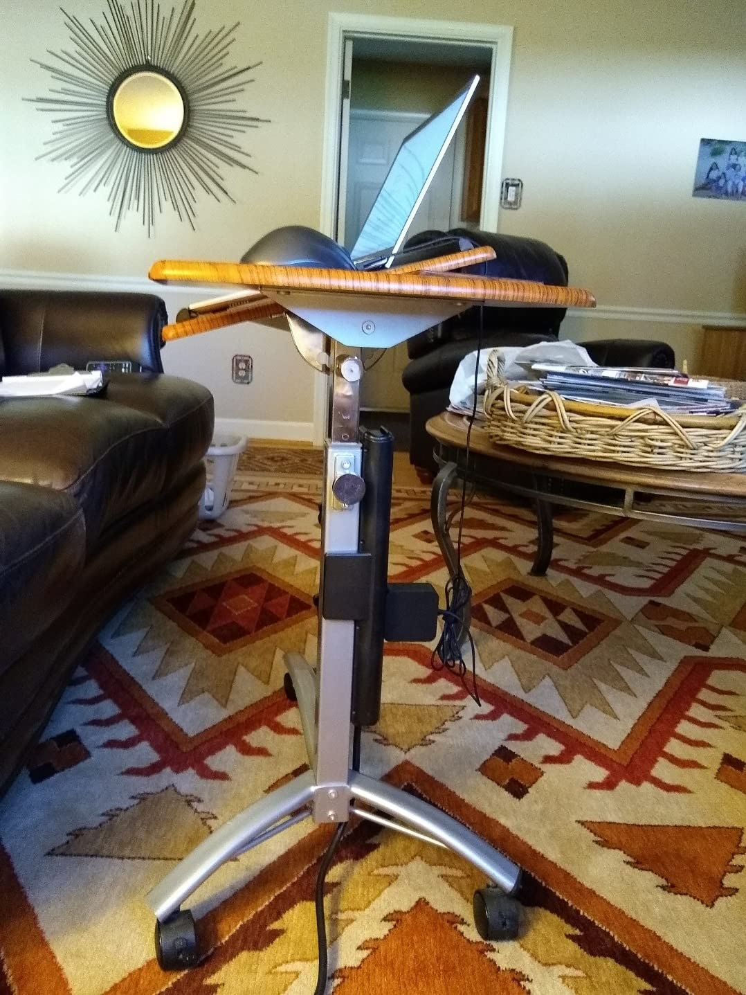 Tripp Lite 6-Outlet Surge Protector Power Strip with Desk Clamp Mount, 6 Foot / 1.83M Cord, 2100 Joules Protection, Dual USB, 40,000 Insurance customer photo 2