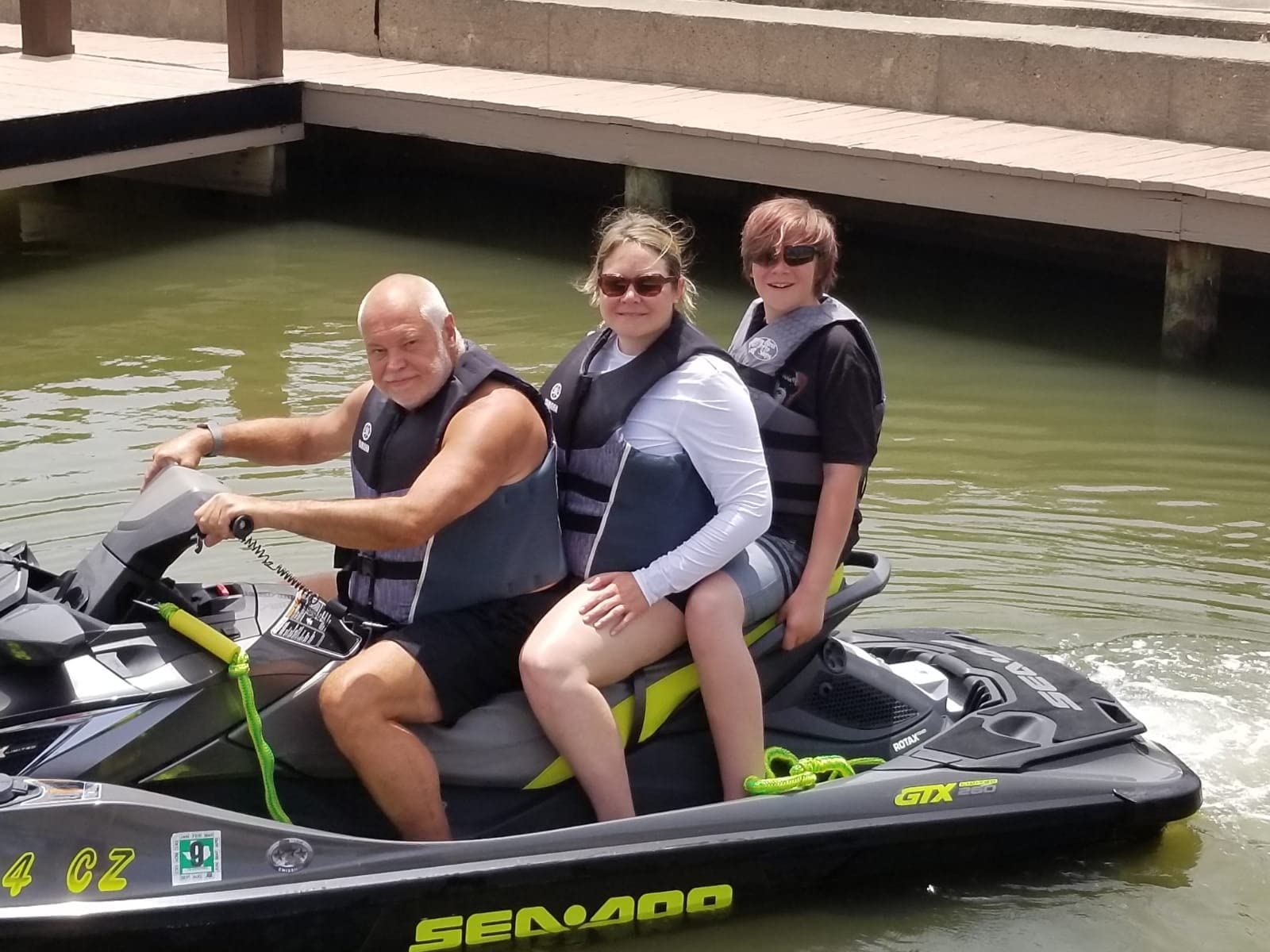 Rule LoPro Series Bilge Pumps, Compact, Horizontal or Vertical Mounting, 360 Degree Discharge customer photo 1