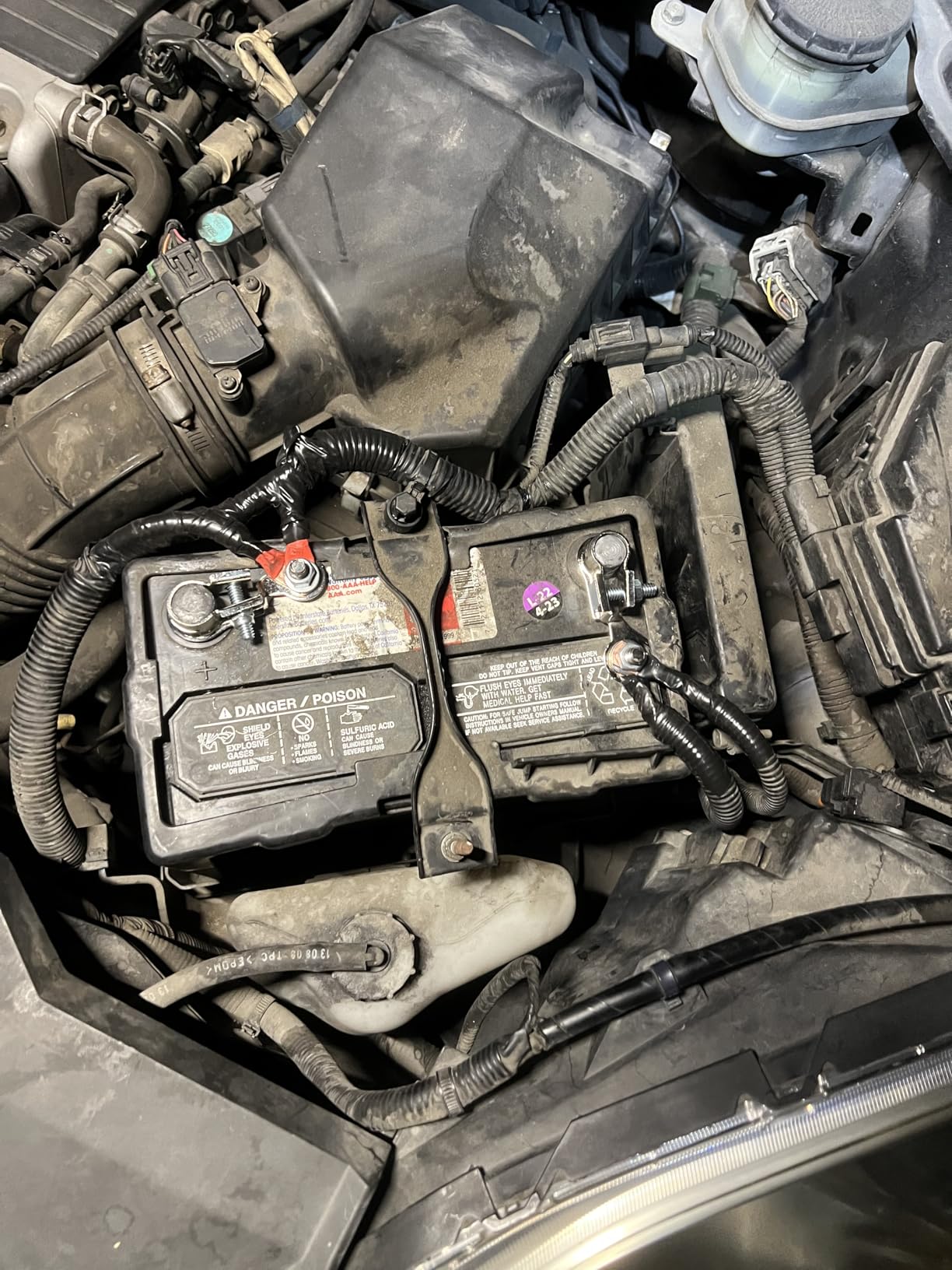 TEMCo Industrial Hydraulic Cable Lug Crimper TH0005 V2.0 (11 US TON) 10 AWG to 600 MCM Electrical Terminal Cable Wire Tool Kit with 32 Die Sets customer photo 1