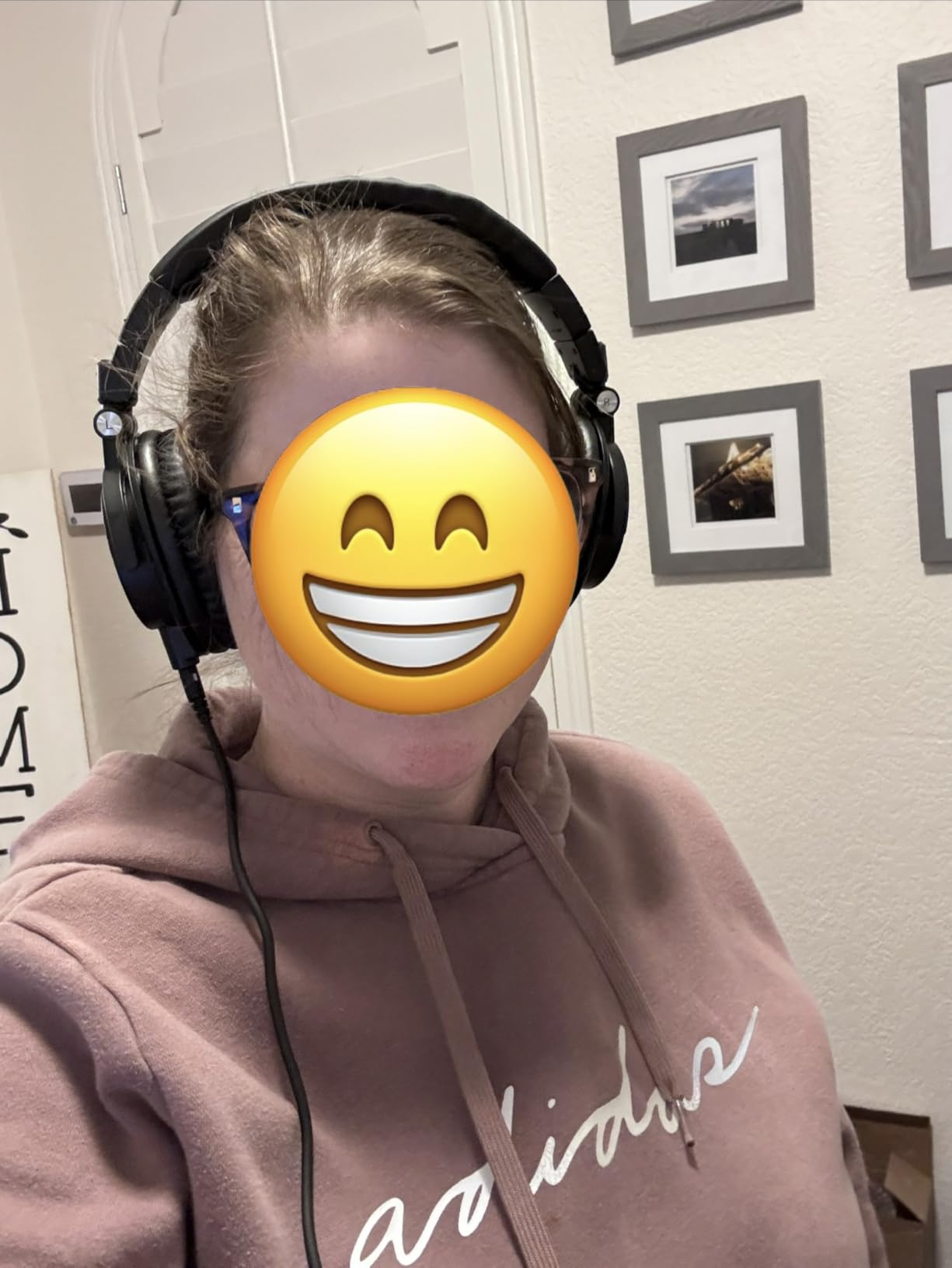 Audio-Technica ATH-M50X Professional Studio Monitor Headphones, Black, Professional Grade, Critically Acclaimed, with Detachable Cable customer photo 2