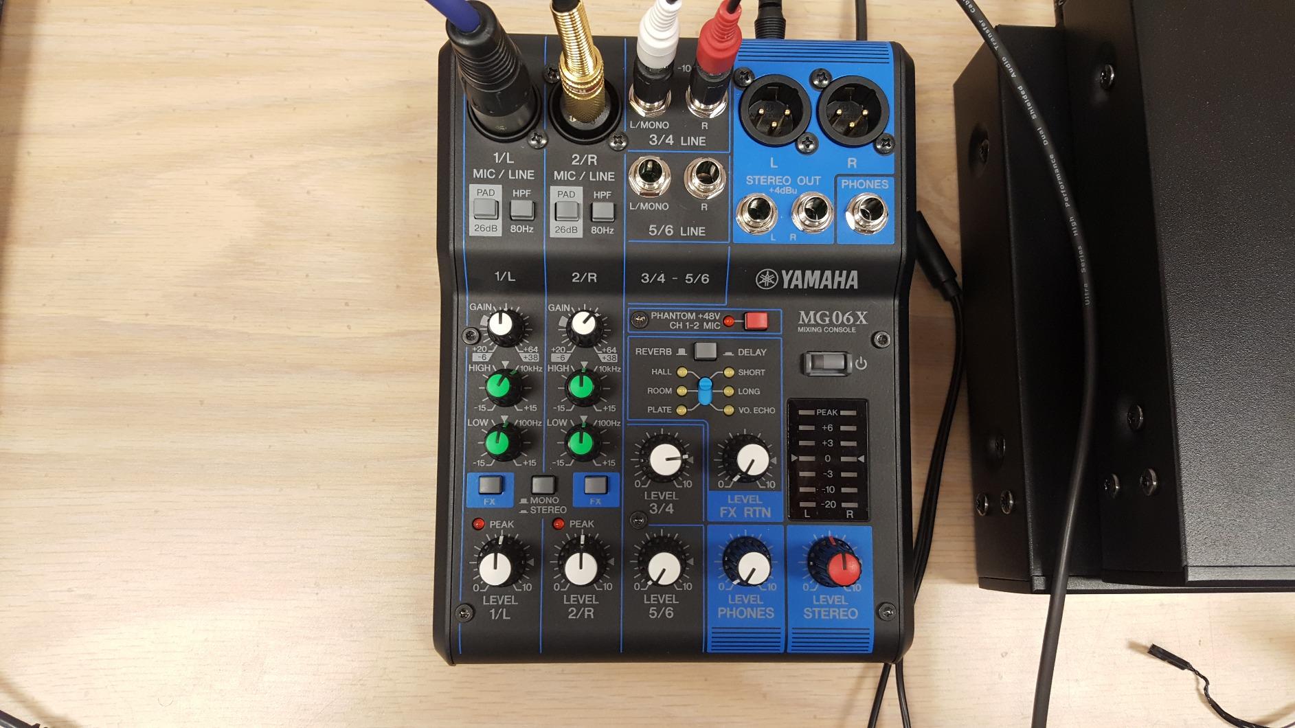 YAMAHA MG06X 6-Input Compact Stereo Mixer with Effects customer photo 2