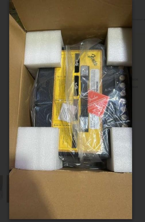 Fender Rumble 100 V3 Bass Amp for Bass Guitar, 100 Watts, with 2-Year Warranty 12 Inch Eminence Speaker, Overdrive Circuit, Tone Voicing, Effects Loop and Direct XLR Output customer photo 2