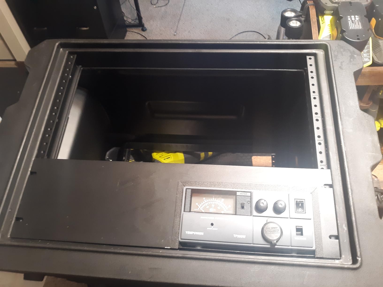 TekPower TP50SW 50 Amp 13.8V Analog DC Power Supply with Cigarette Plug customer photo 2