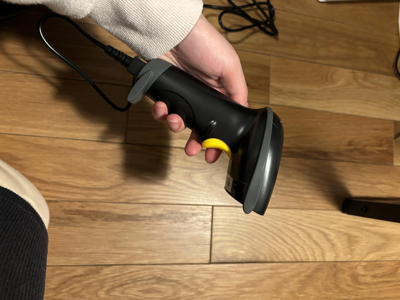 WoneNice USB Laser Barcode Scanner Wired Handheld Bar Code Scanner Reader Black customer photo 2