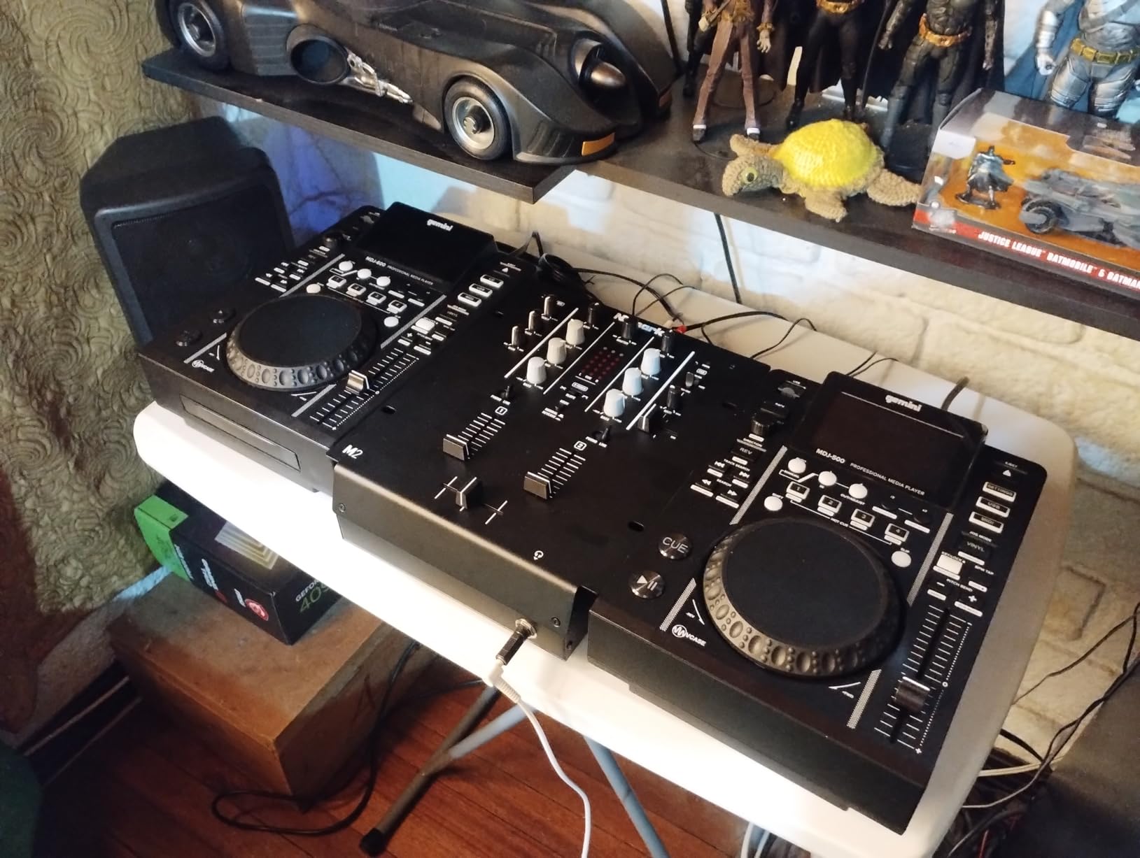 Numark M2 - 2-Channel Scratch DJ Mixer, Rack Mountable with 3-Band EQ, Microphone Input and Replaceable Crossfader with Reverse and Slope Controls customer photo 2