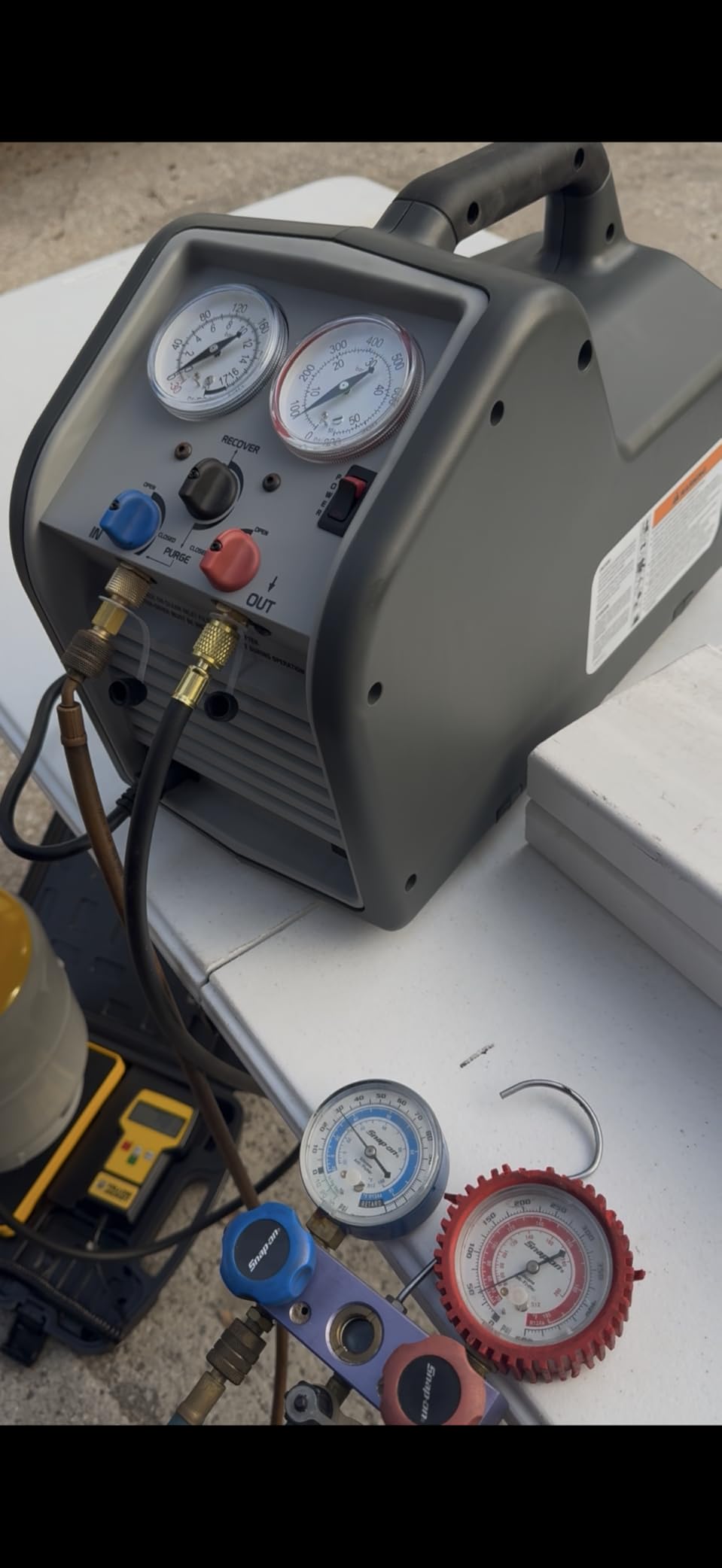 Robinair RG6 Portable Refrigerant Recovery Machine - 115V AC, 60 Hz customer photo 1