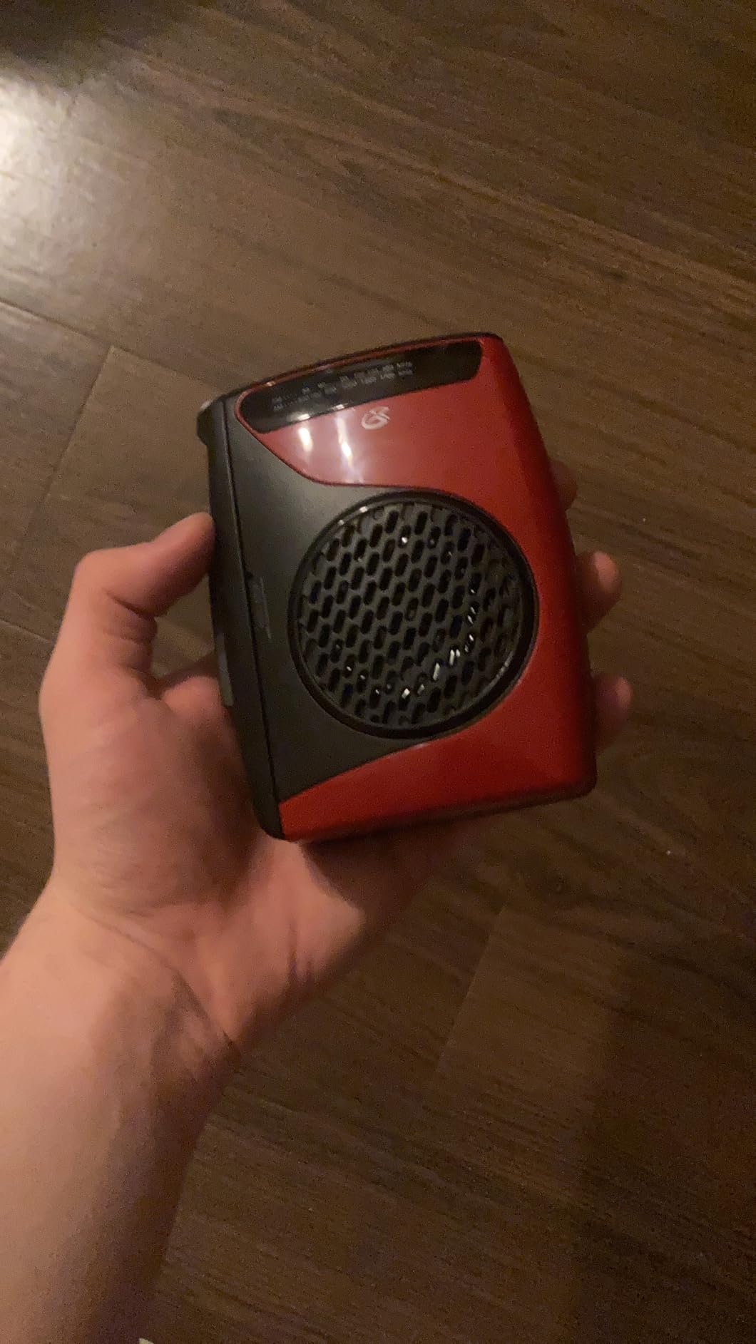 GPX Portable Cassette Player, Compatible With Headphone, 3.54 x 1.57 x 4.72 Inches, Requires 2 AA Batteries - Not Included, Red/Black (CAS337B) Black/Red customer photo 2