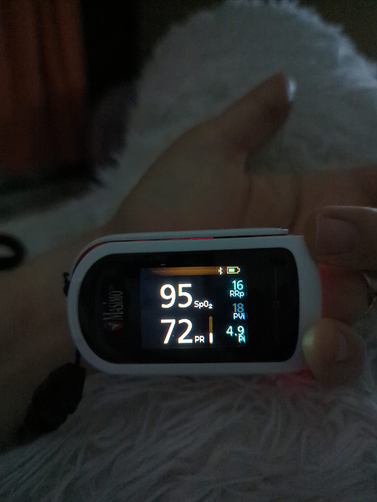Masimo MightySat Fingertip Pulse Oximeter with Bluetooth, Monitor Blood Oxygen Saturation and Breath per Minute, OLED Screen, Touchpad, Long Battery Life customer photo 1
