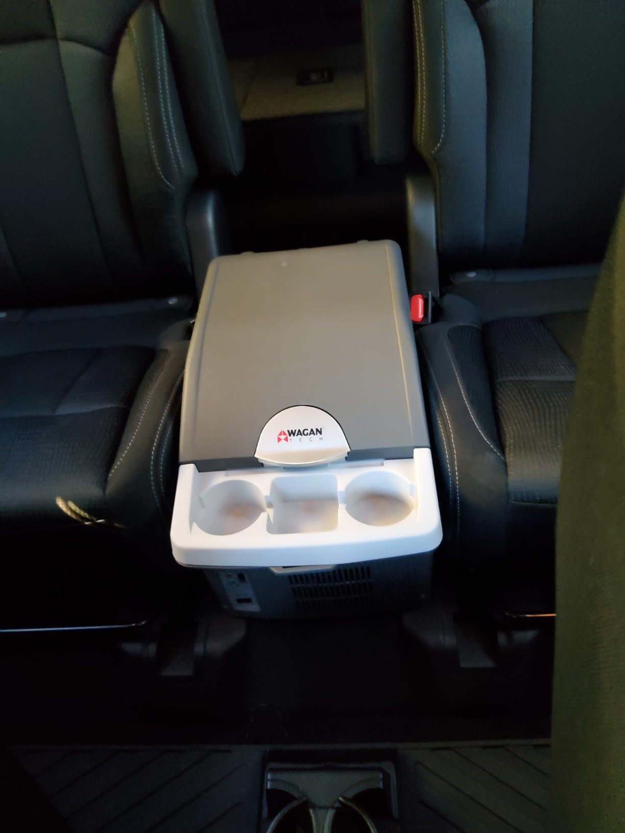 Wagan EL6214 Personal Thermoelectric Cooler/Warmer, 14 Liter Capacity, Portable Electric Car Cooler with 12/24V DC, 12V Small Fridge for Car, RV, and Camping Use, UL Listed customer photo 1