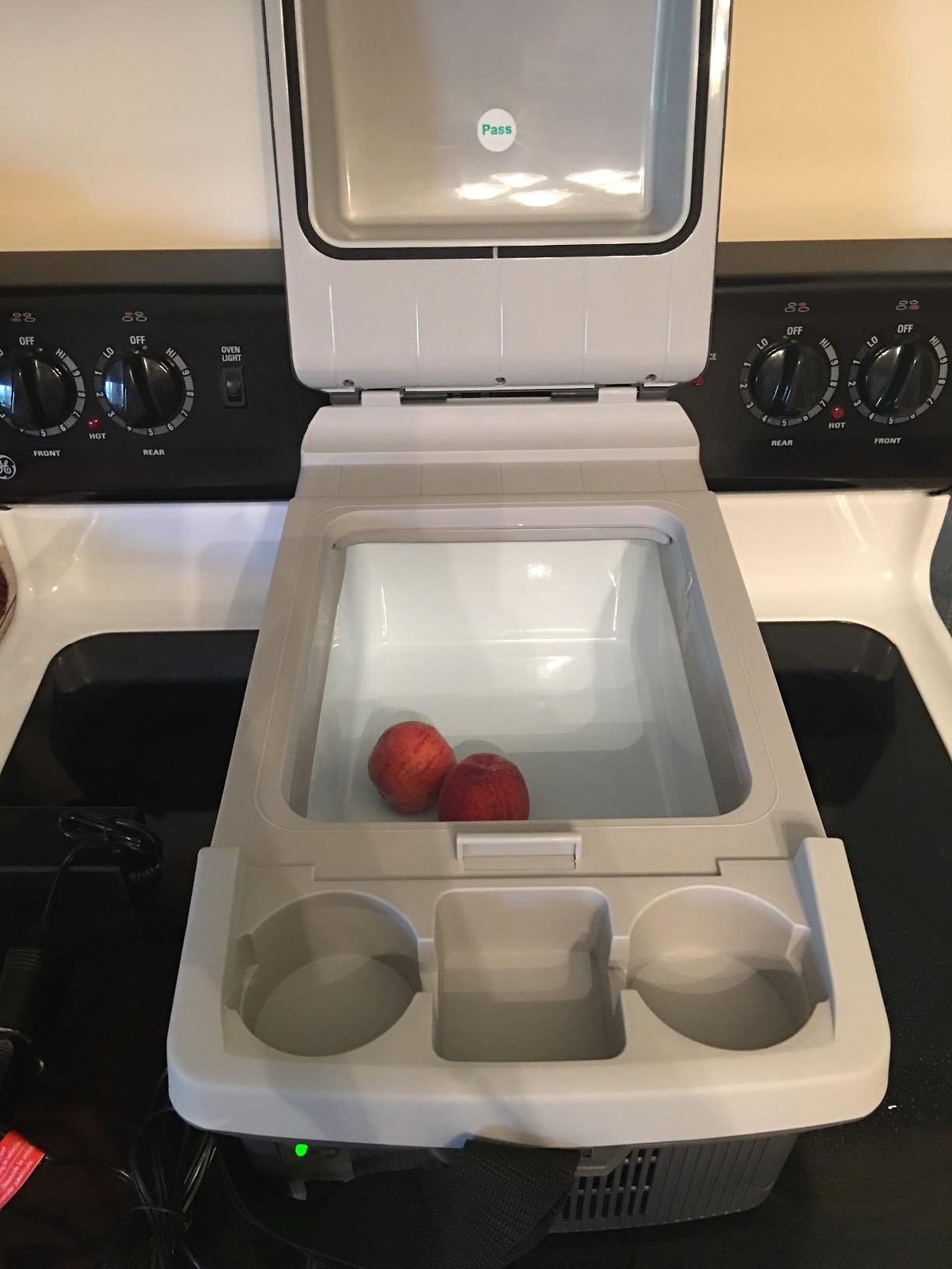 Wagan EL6214 Personal Thermoelectric Cooler/Warmer, 14 Liter Capacity, Portable Electric Car Cooler with 12/24V DC, 12V Small Fridge for Car, RV, and Camping Use, UL Listed customer photo 2