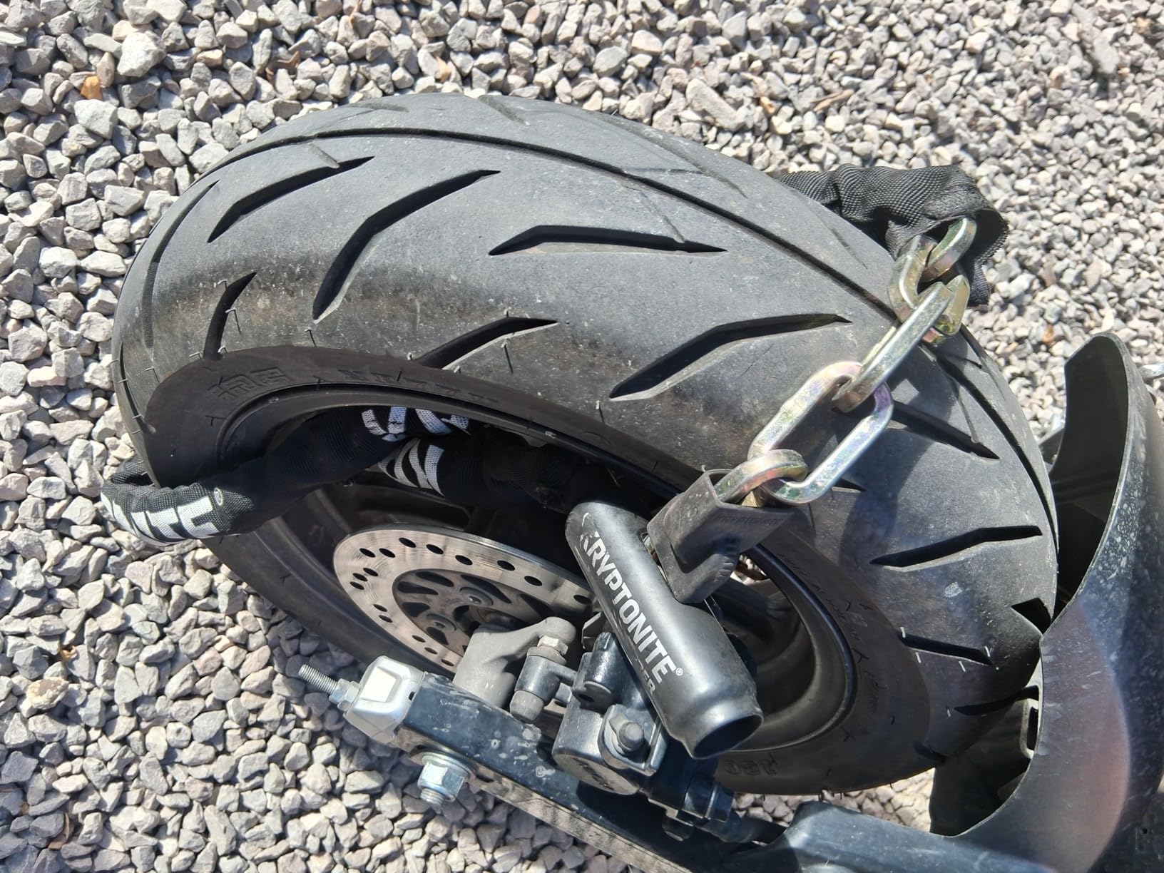 Kryptonite Keeper 712 Bike Chain Lock, 4 Feet Long Heavy Duty Anti-Theft Bicycle Chain Lock with Keys customer photo 1