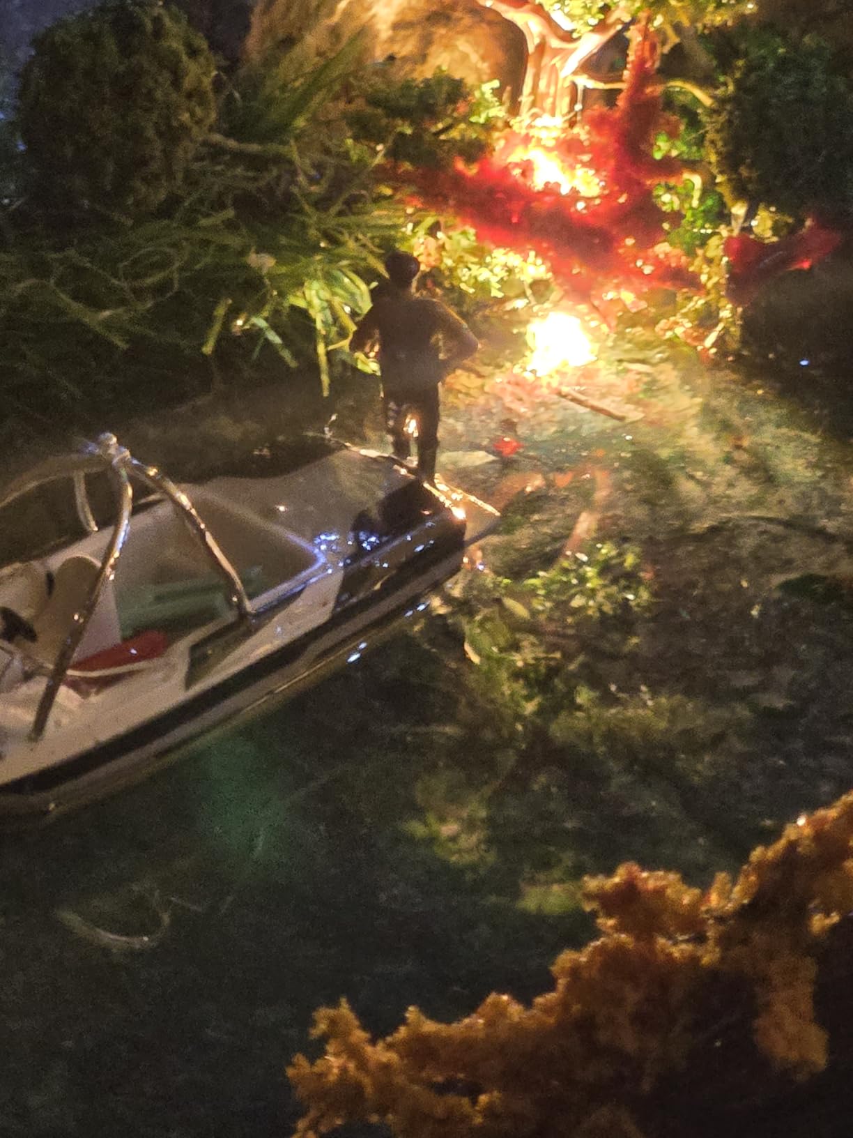 Woodland Scenics Just Plug LED Stick on Lights Cool White for Scale Model Railroads 5741 customer photo 1