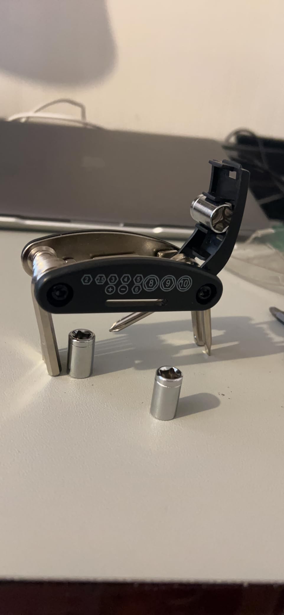 WOTOW Bike Repair Tool Kit, 16 in 1 Bicycle Multitool with Tire Levers Hex Spoke Wrench, Multi Function Accessories Set for Road Mountain Bikes customer photo 1