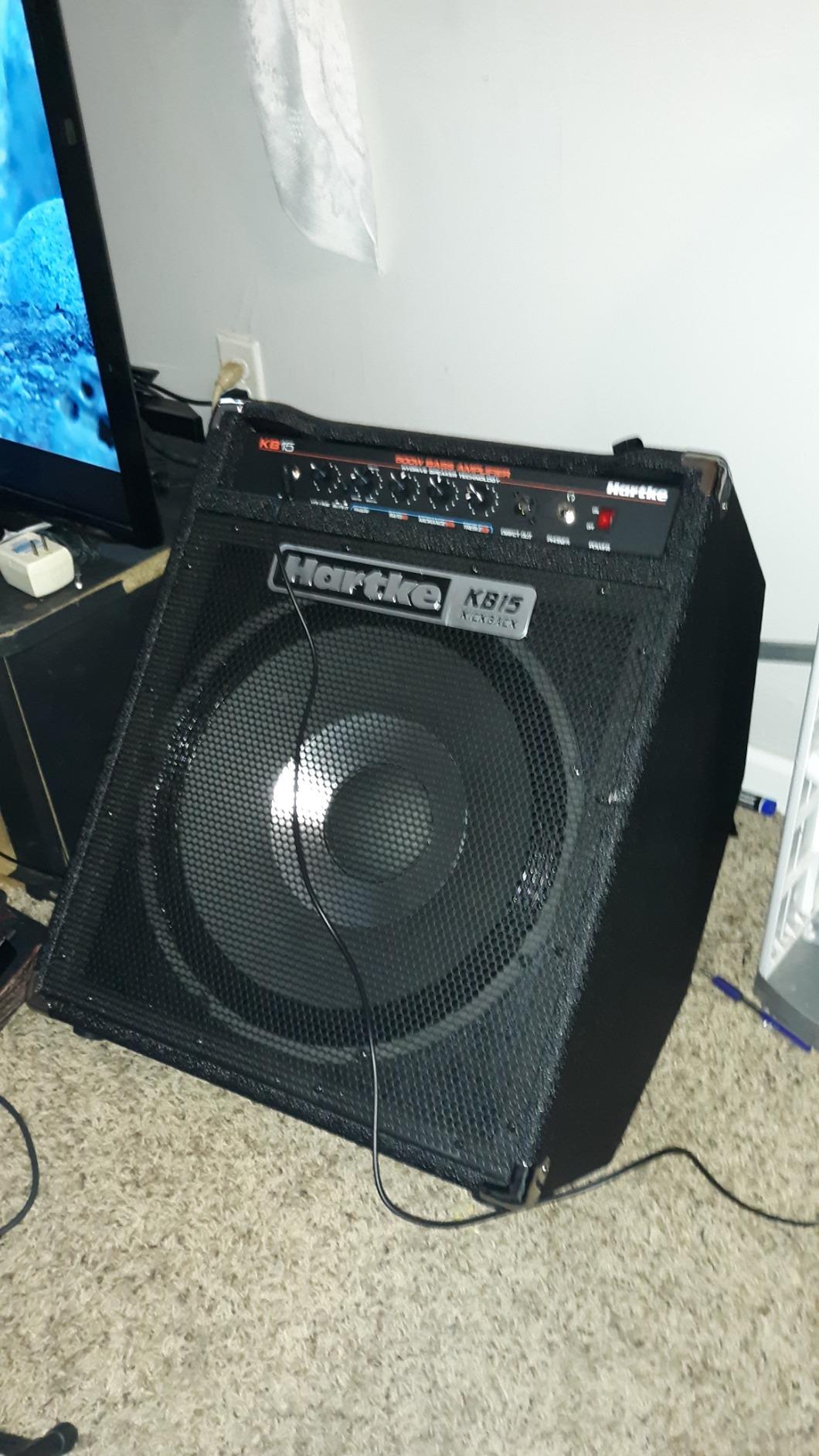 Hartke HMKB12 Kickback Bass Combo Amplifier, 1x12 customer photo 1