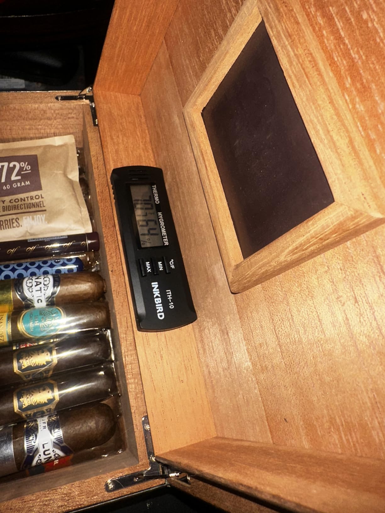 Inkbird ITH-10 Digital Thermometer and Hygrometer Temperature Humidity Monitor for Aging Box Guitar Ukulele customer photo 1